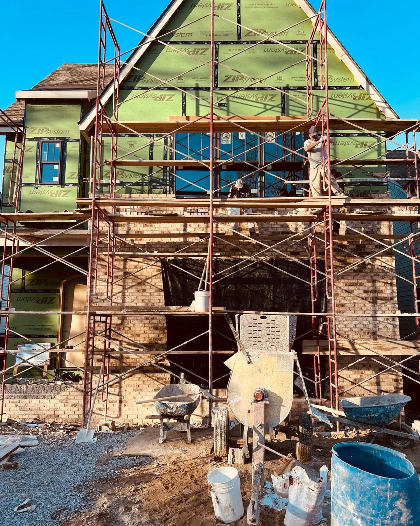 Behind the brick is where the real work happens.
Before finishes, paint colors, and the photos that make it to Instagram.

This stage is about structure, air sealing, water management, and decisions that will still matter 30 years from now.

Anyone c