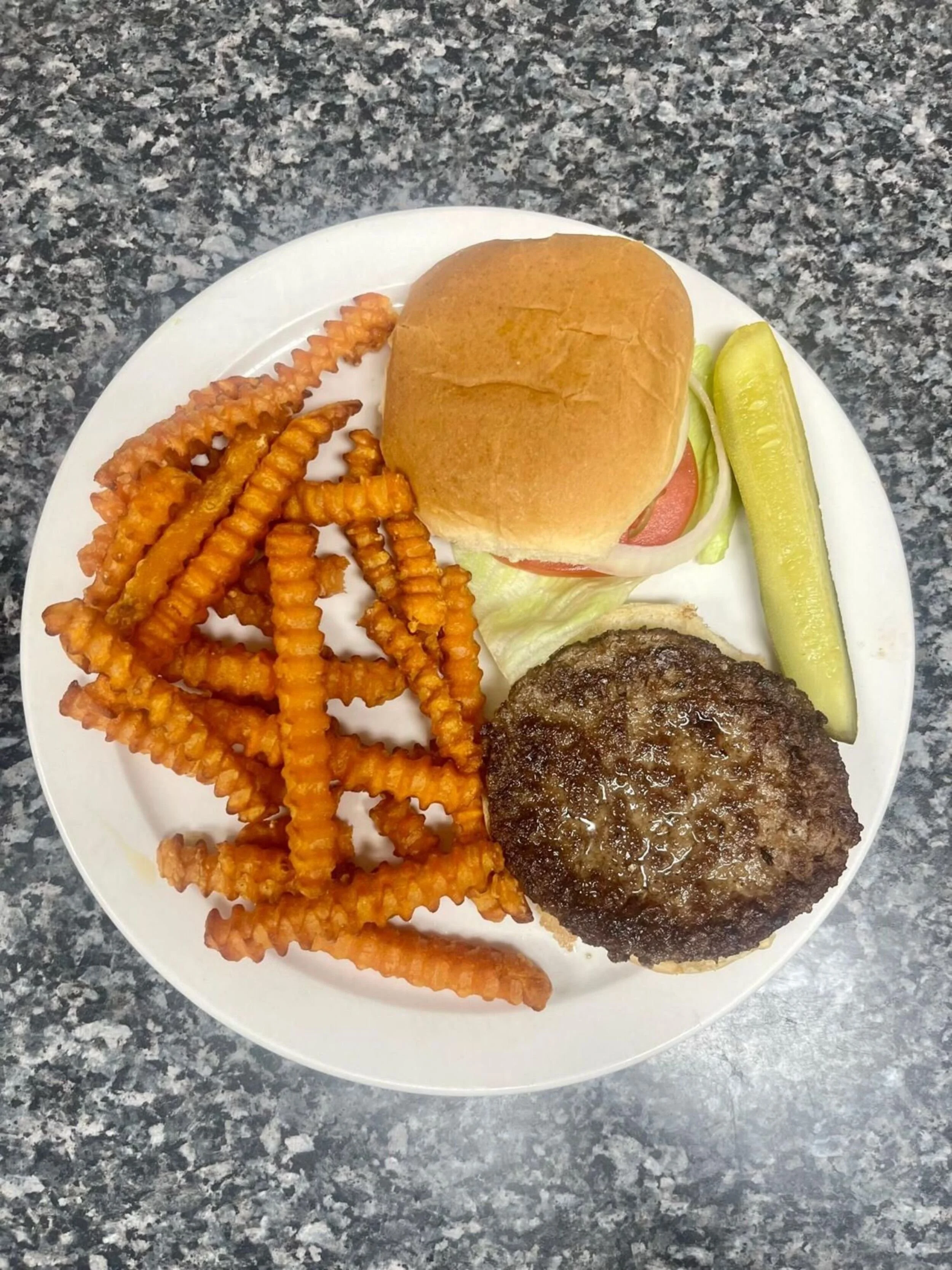 Hamburger_with_sweet_Potato_fries_Resized.jpg