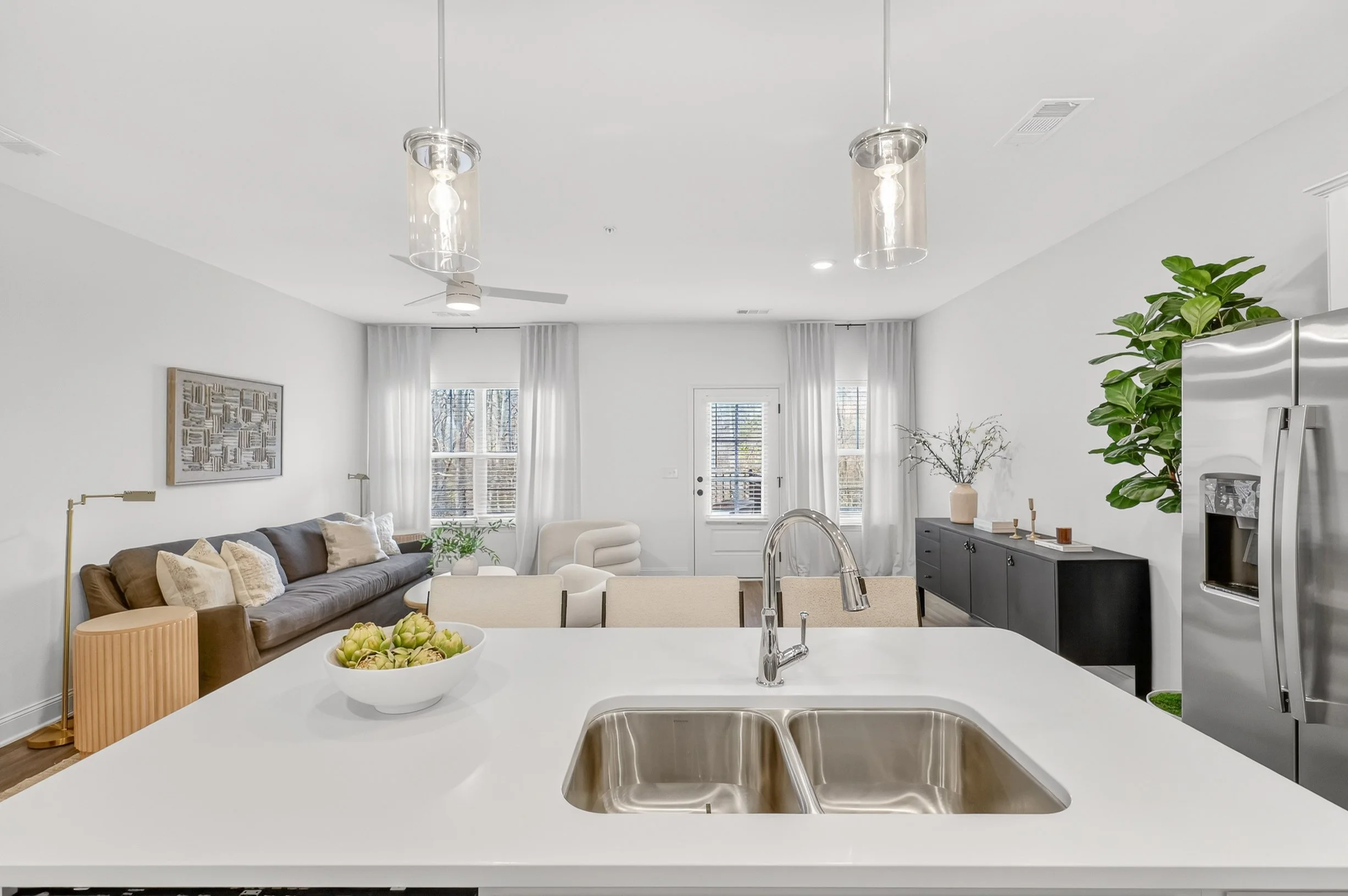 Lakeside Townhome 2 (WEB) (9 of 30).jpg