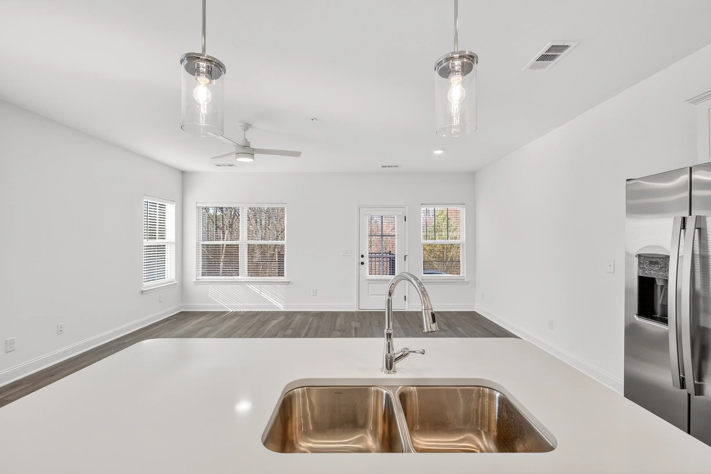 Lakeside Townhome 1 (WEB) (16 of 29).jpg