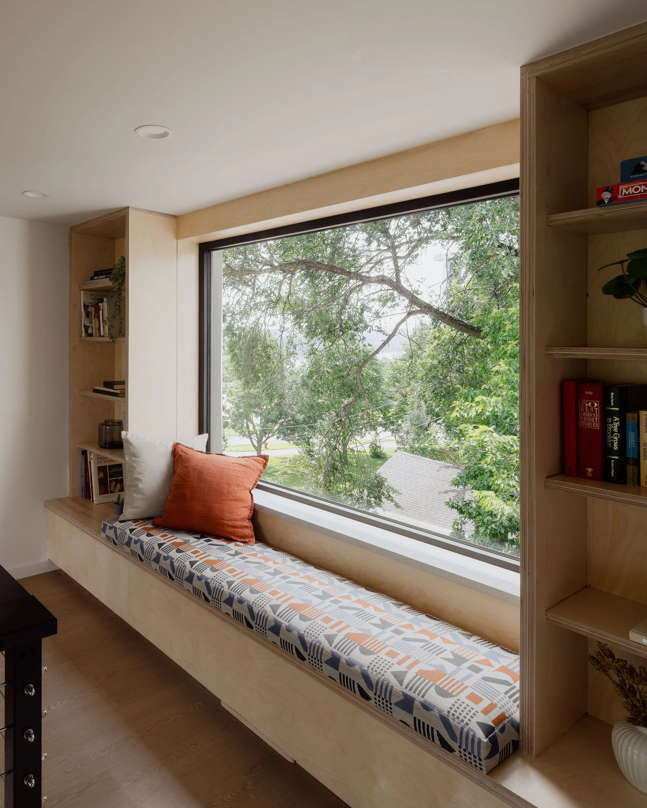 LITTLE MOD INT-090-Edit.jpg