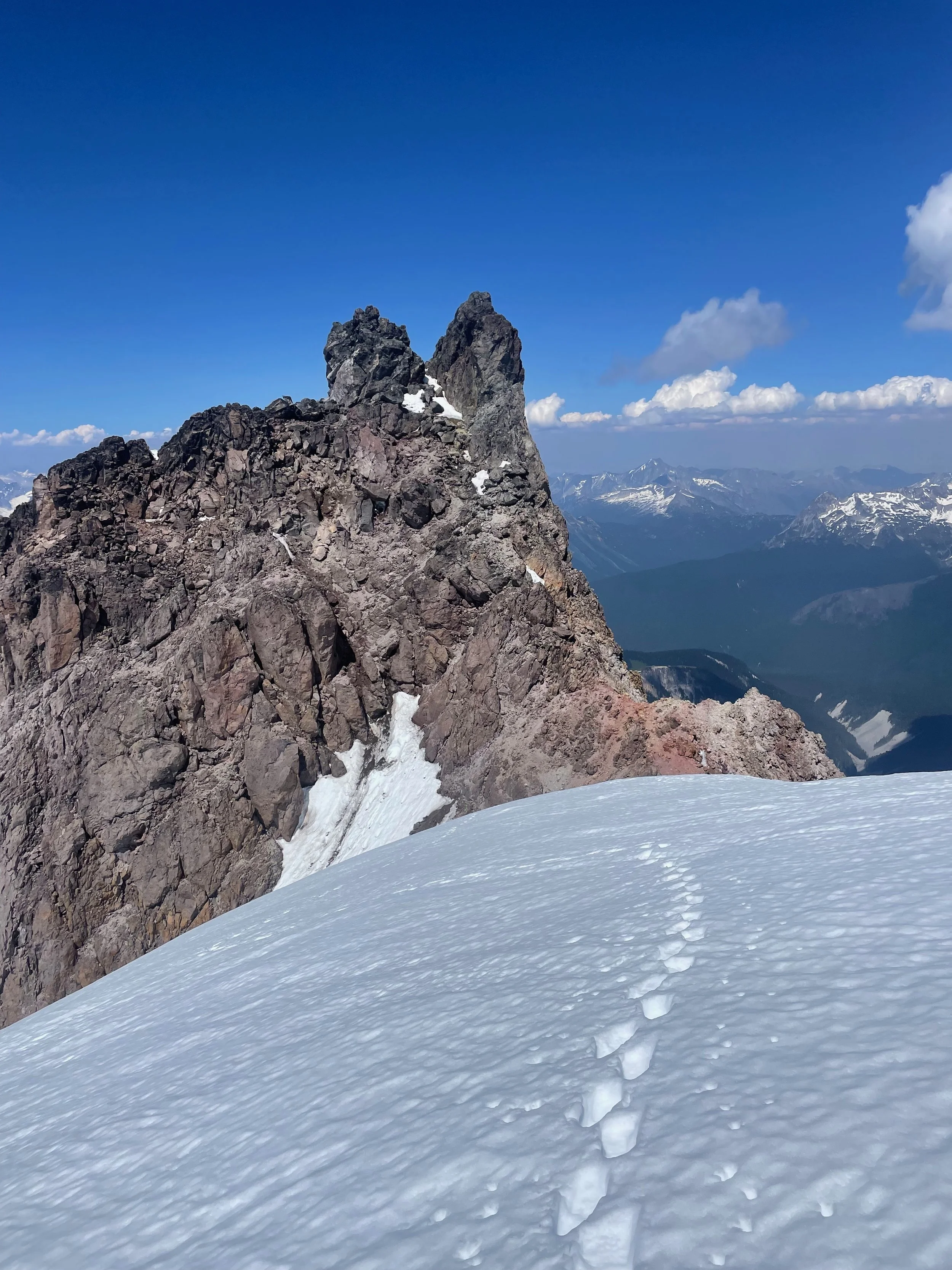   You never see the Rabbit Ears like this from the north, something that has caused a lot of confusion I'm sure. But from the south their naming is plain as day.  