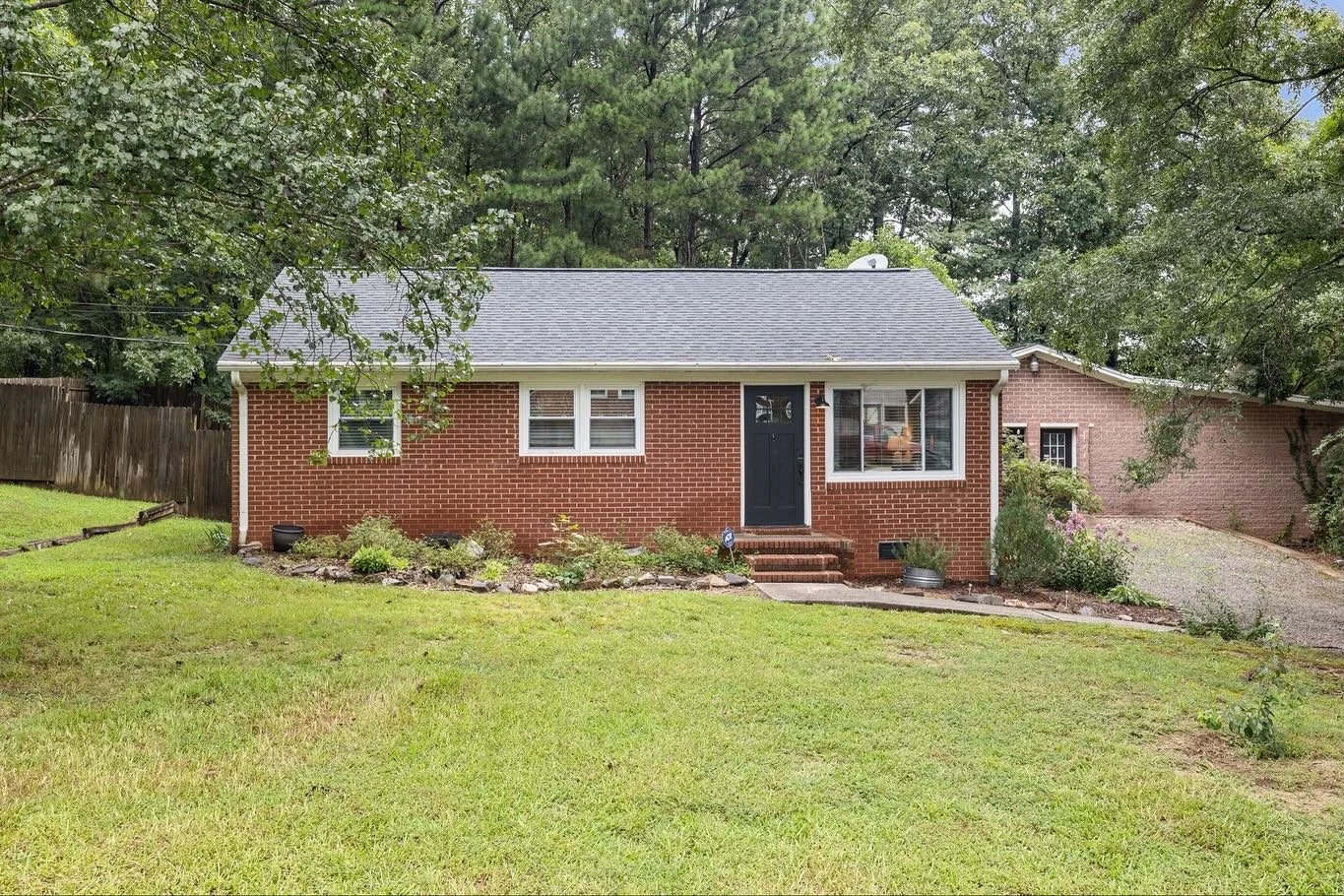 Charming 3-bedroom, 1-bath brick ranch situated on a .42-acre corner lot in an incredible Durham location. With no HOA and thoughtful updates throughout, this home offers comfort, flexibility, and plenty of potential.
Inside, you’ll find new k