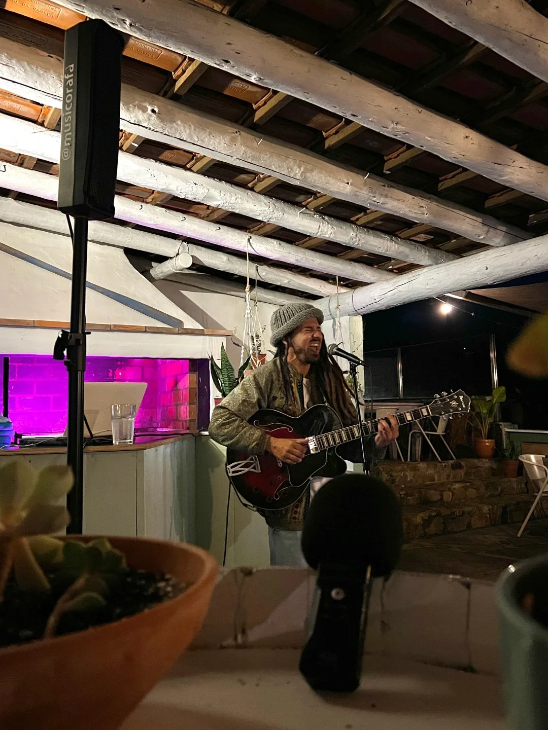 restaurante com musica ao vivo