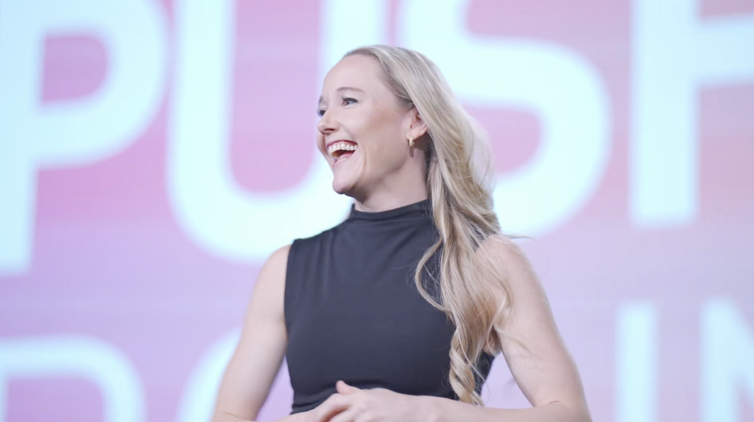How to Choose a Keynote Speaker for Healthcare Conferences