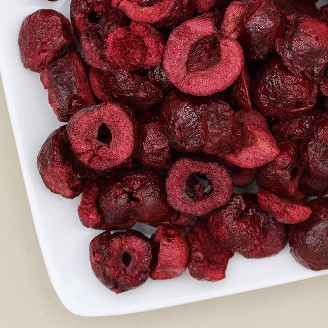 fd_sliced_tart_cherries_650px_2.jpg