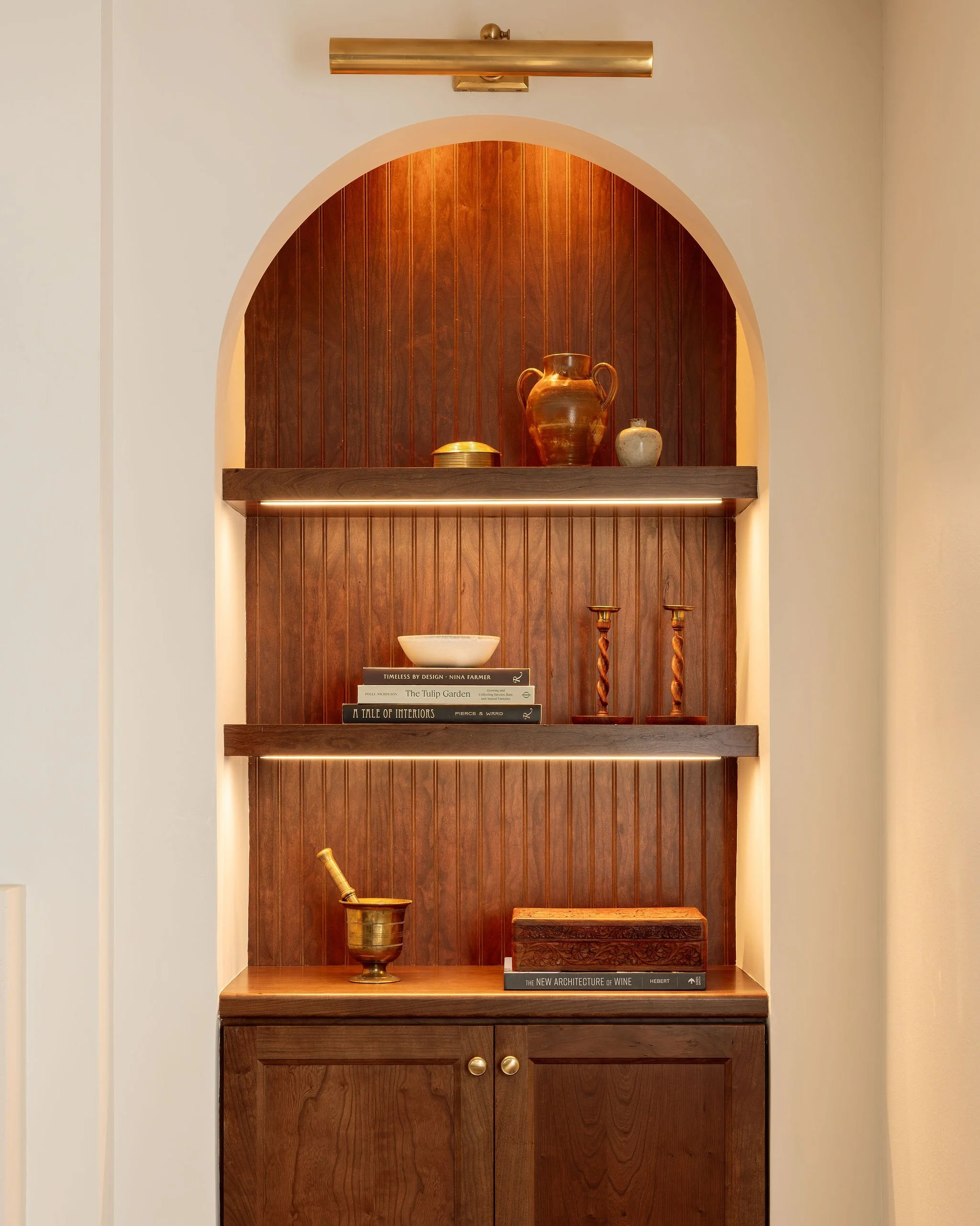 JennaDegenInteriors-Rittenhouse_Family Room Casework Close Lighting 17.jpg