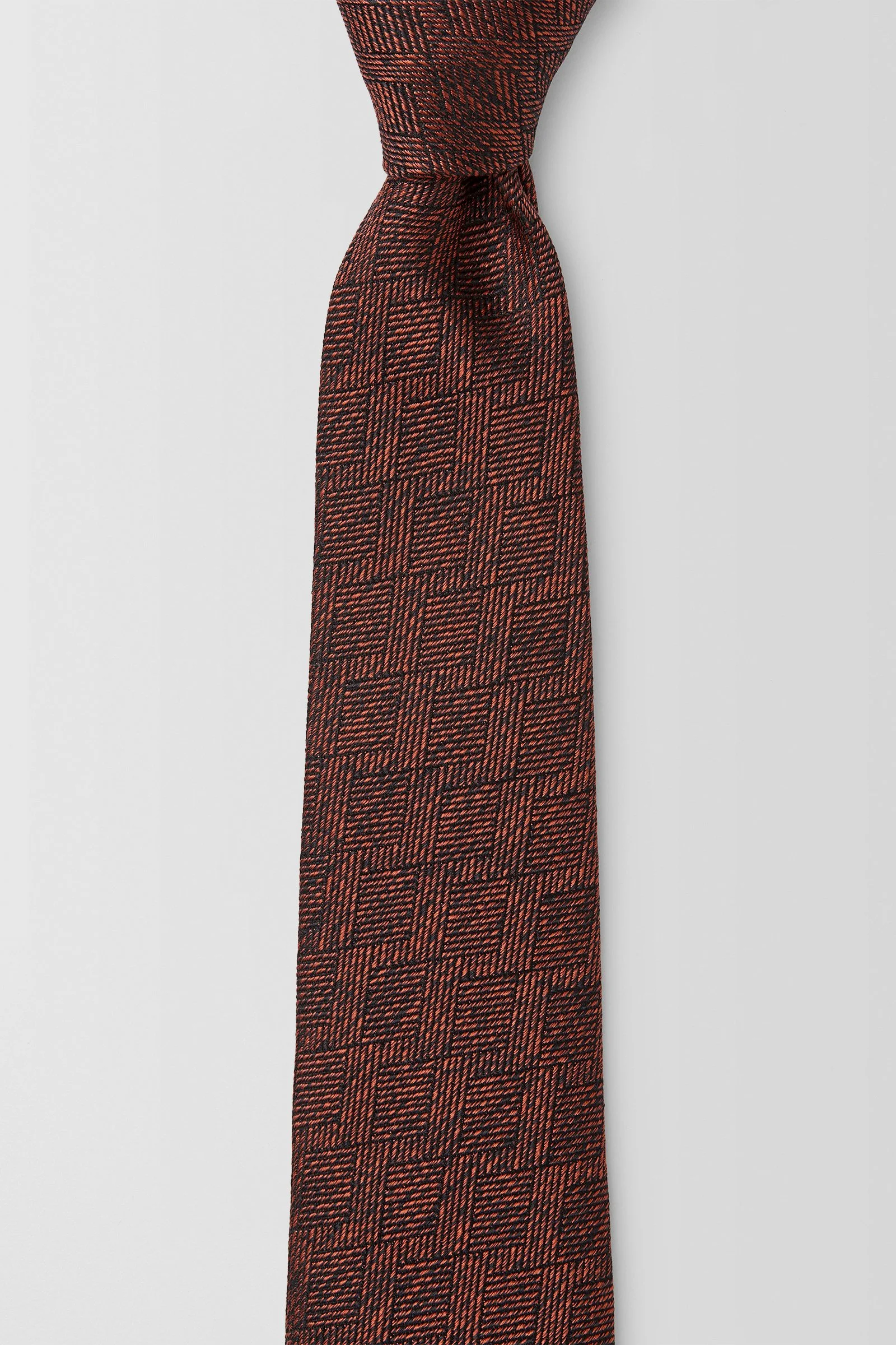  Basketweave 7.5CM Tie  
 PJAV100001 Rust 