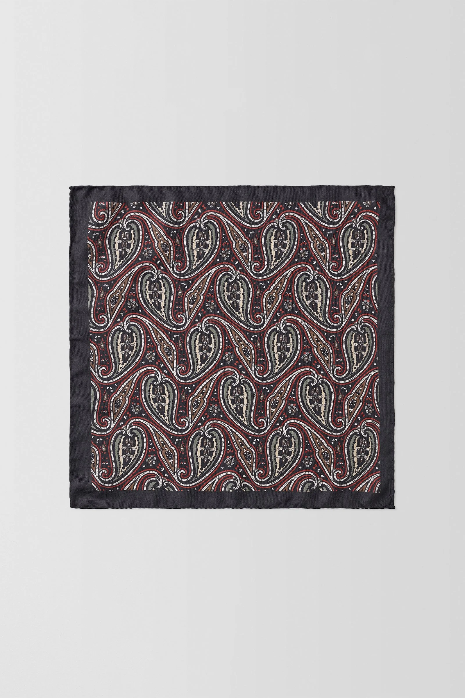  Paisley Vine Pochette  
 PJAV100013 Black 