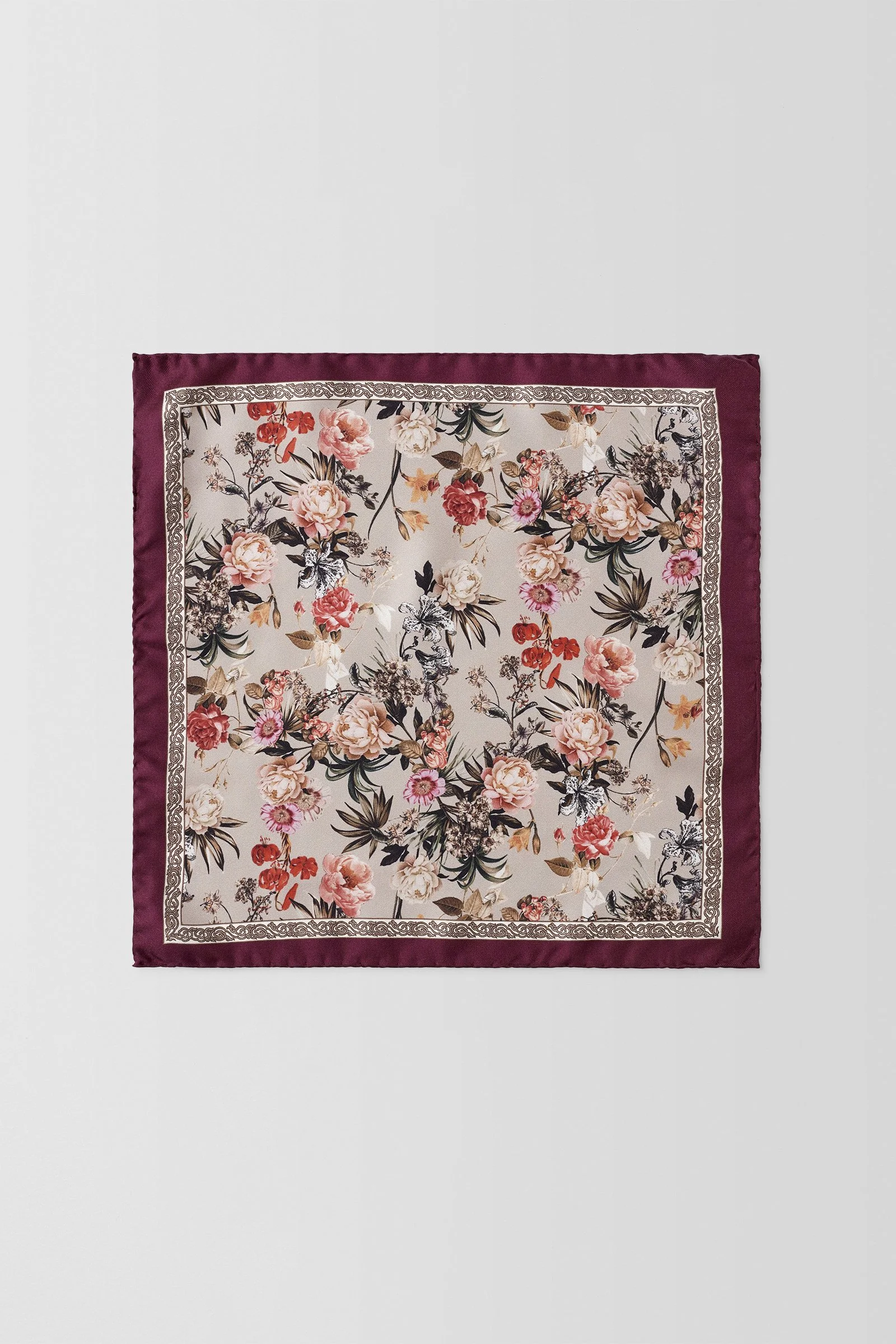  Peonies Pochette  
 PJAV100010 Taupe 