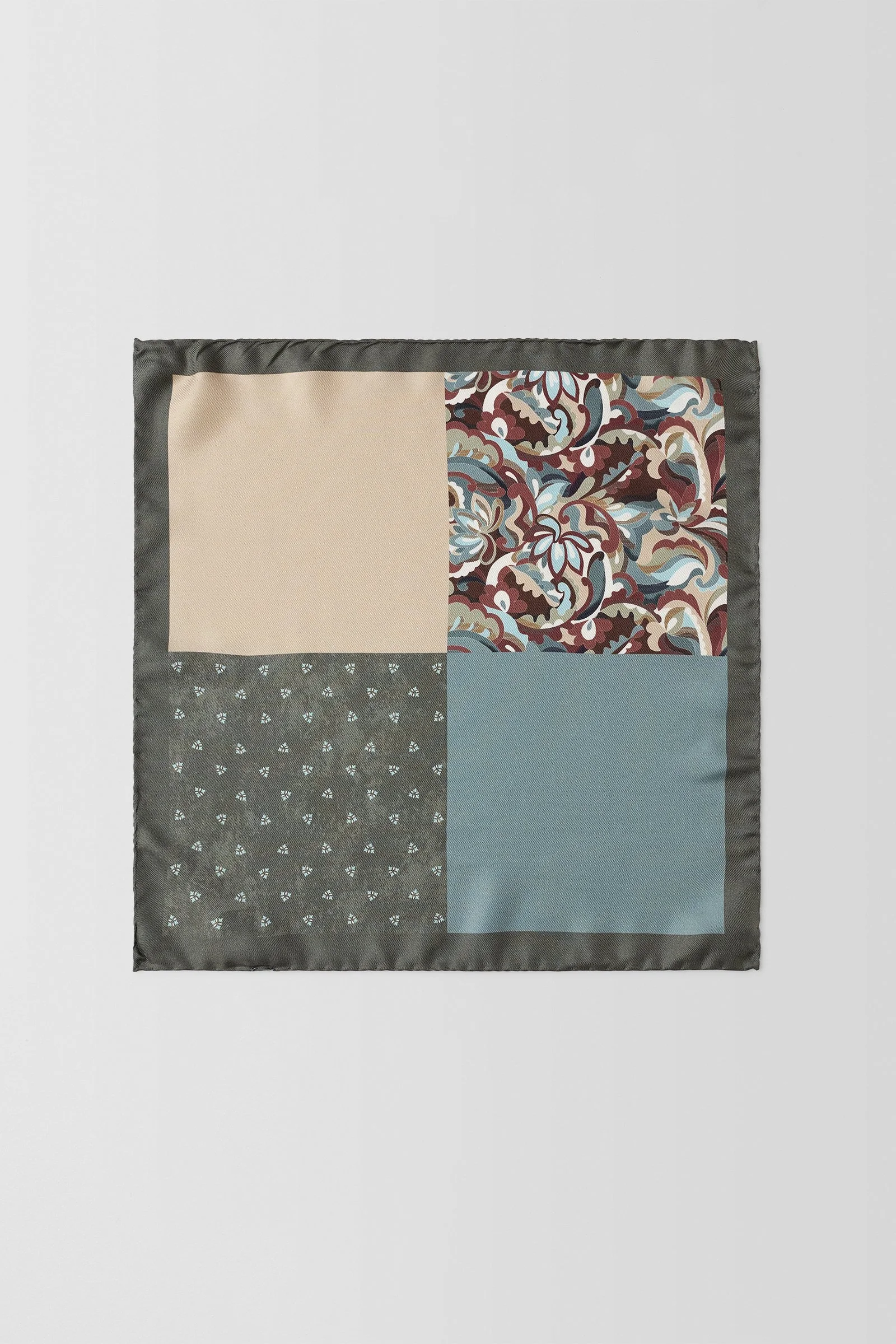  4-Way Patterned Pochette  
 PJAV100009 Olive 