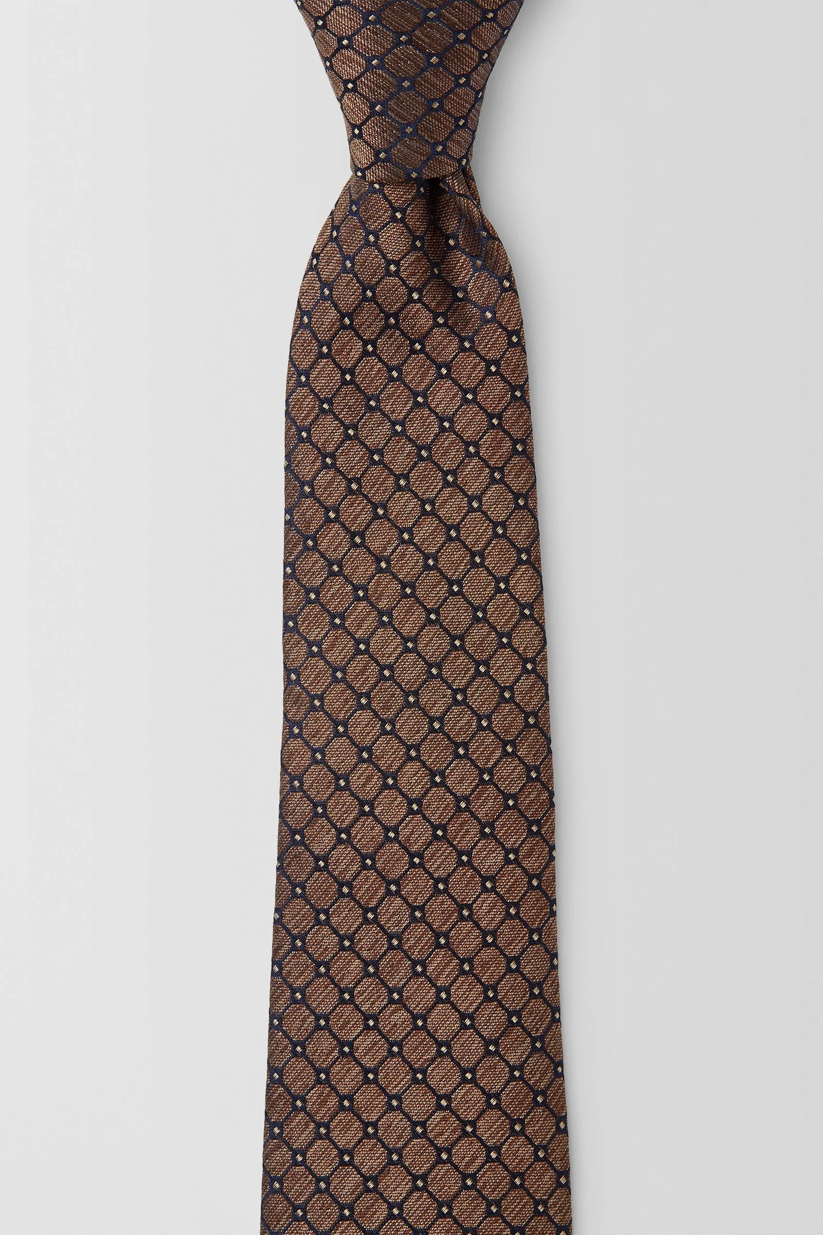  Octagon Tile 7.5CM Tie  
 PJAV100004 Chocolate 