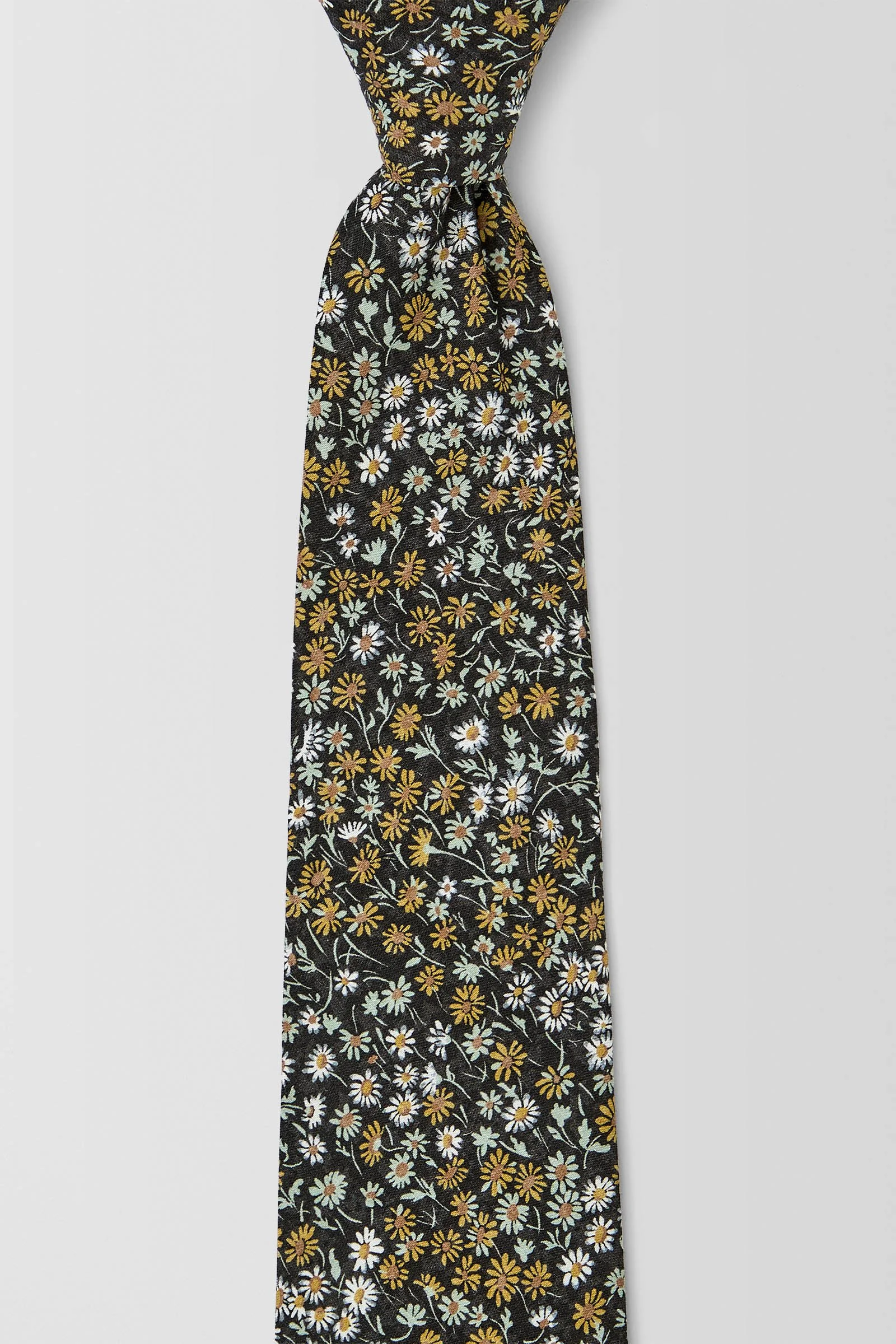  Liberty Marguerite 7.5cm Tie  
 PJAW100004 Black 
