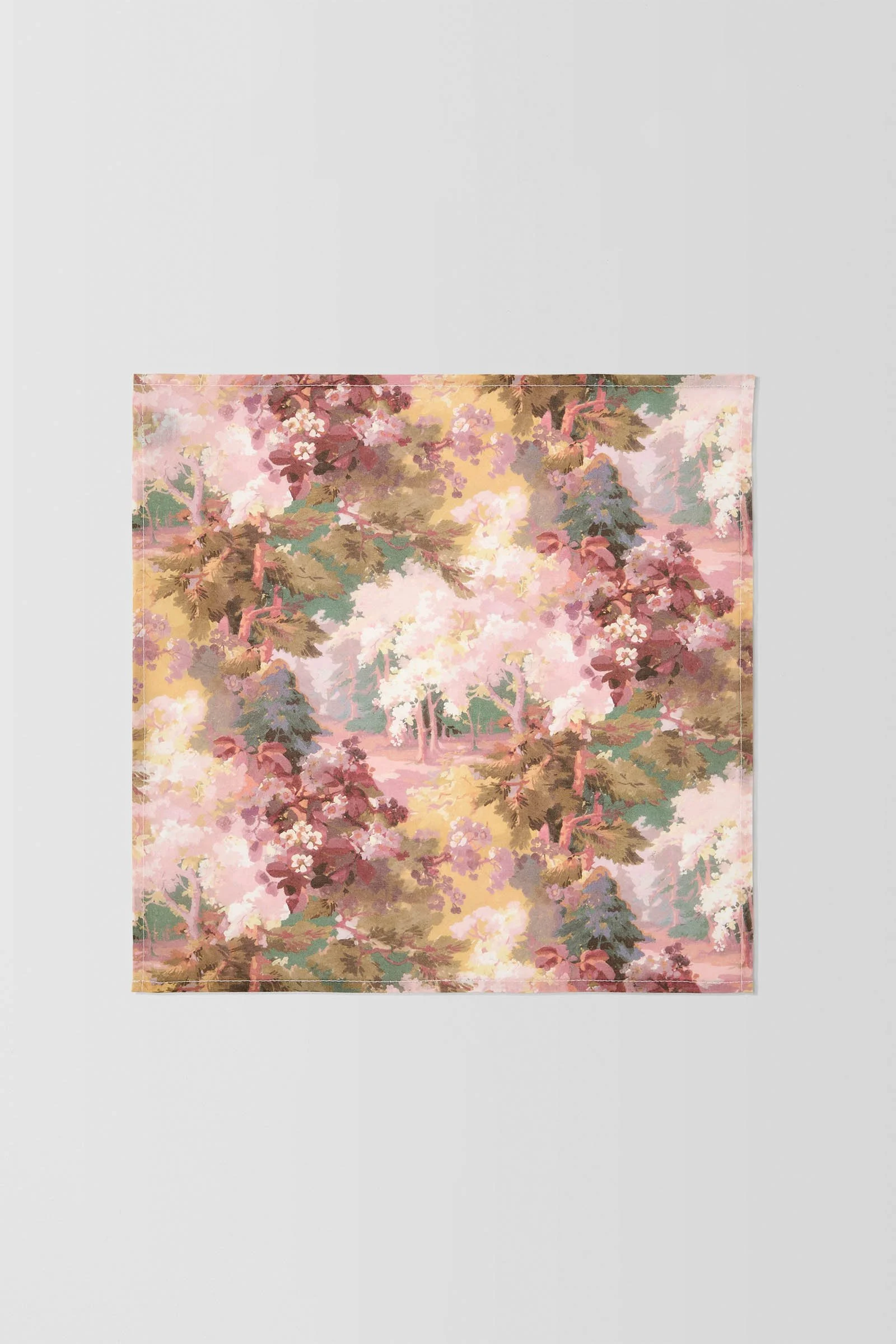  Liberty Arboretum Pocket Square  
 PJAW100016 Rose  