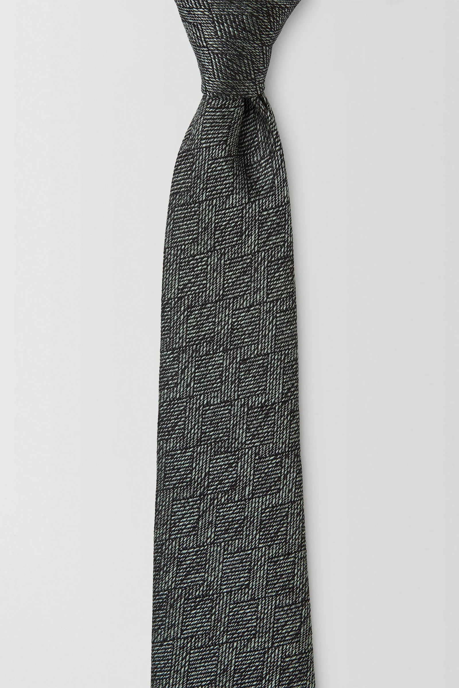  Basketweave 7.5CM Tie  
 PJAV100001 Olive 