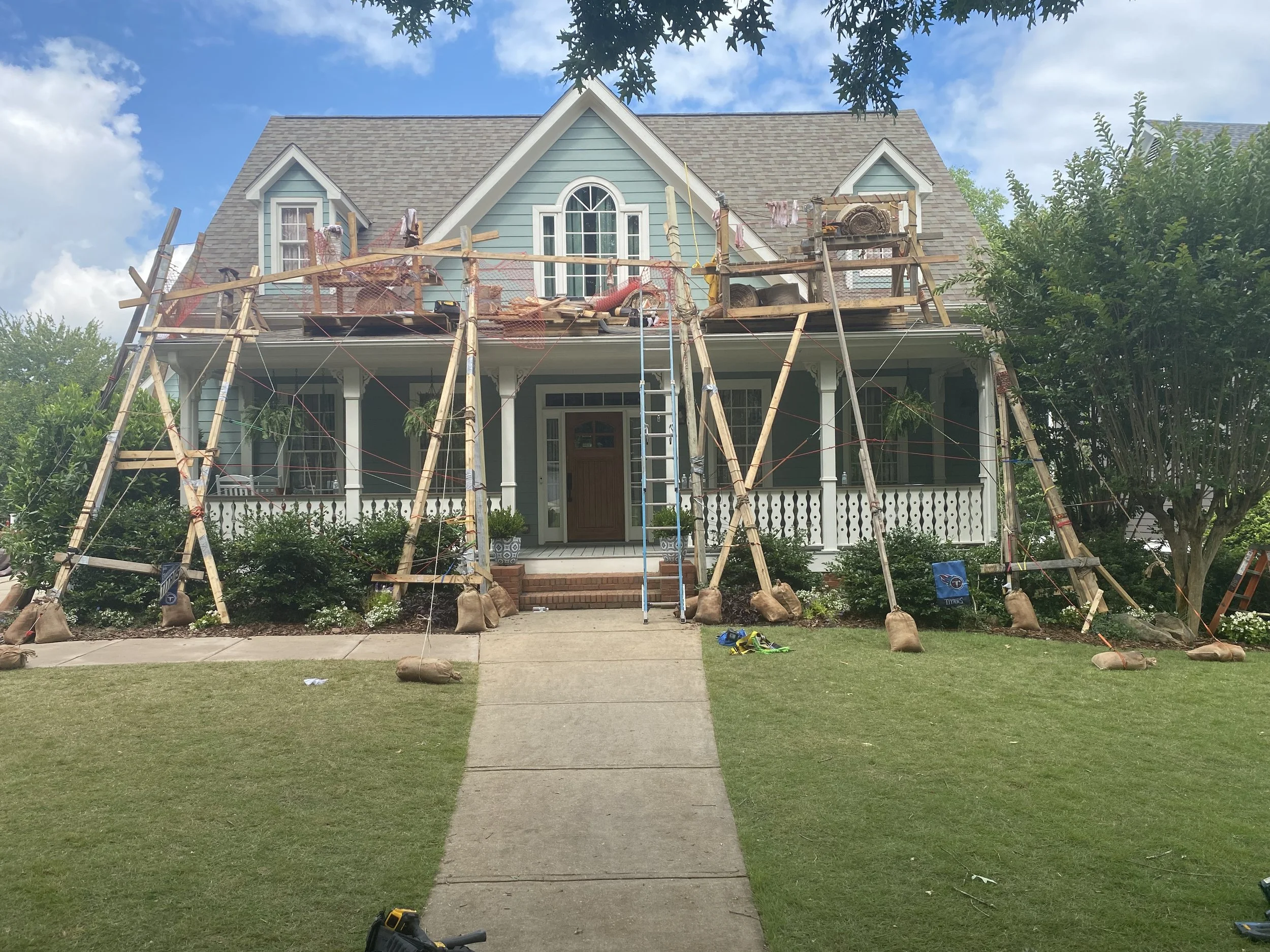 Location Set Photo