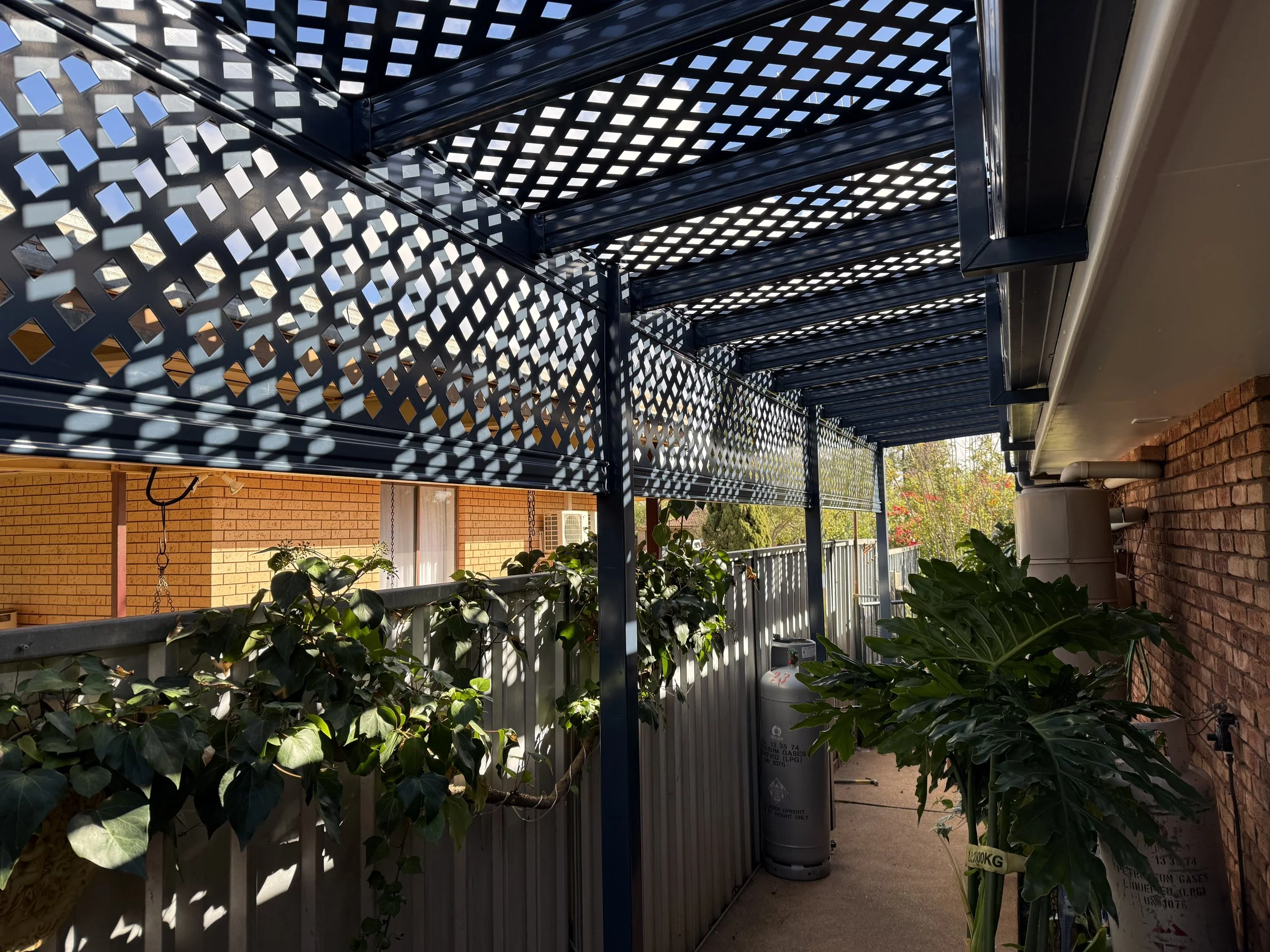 Deep Ocean Lattice Pergola