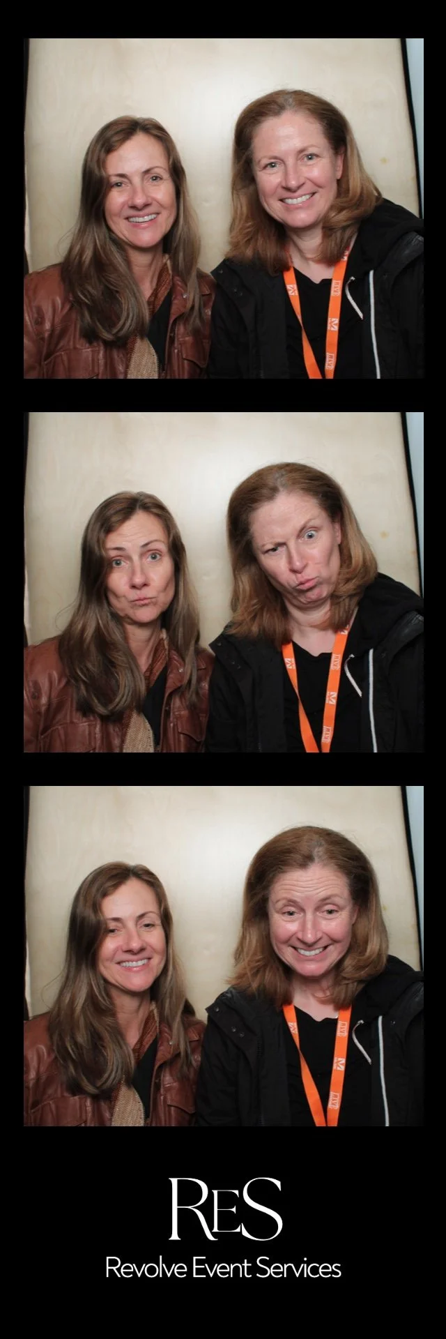 enclosed-photo-booth-prints-toronto-2.jpg