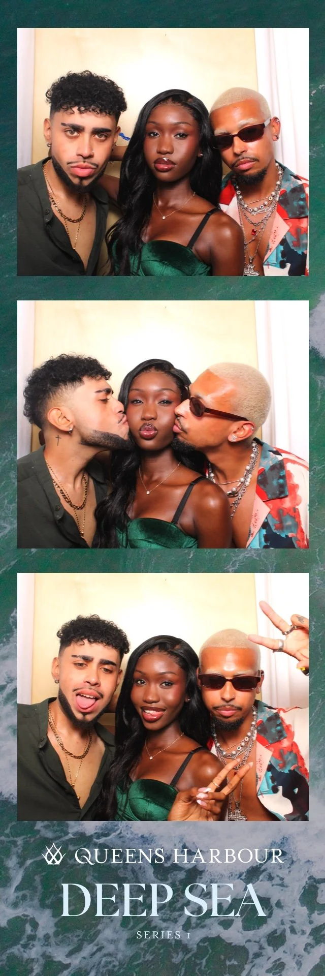 enclosed-photo-booth-rental-toronto-15.jpg