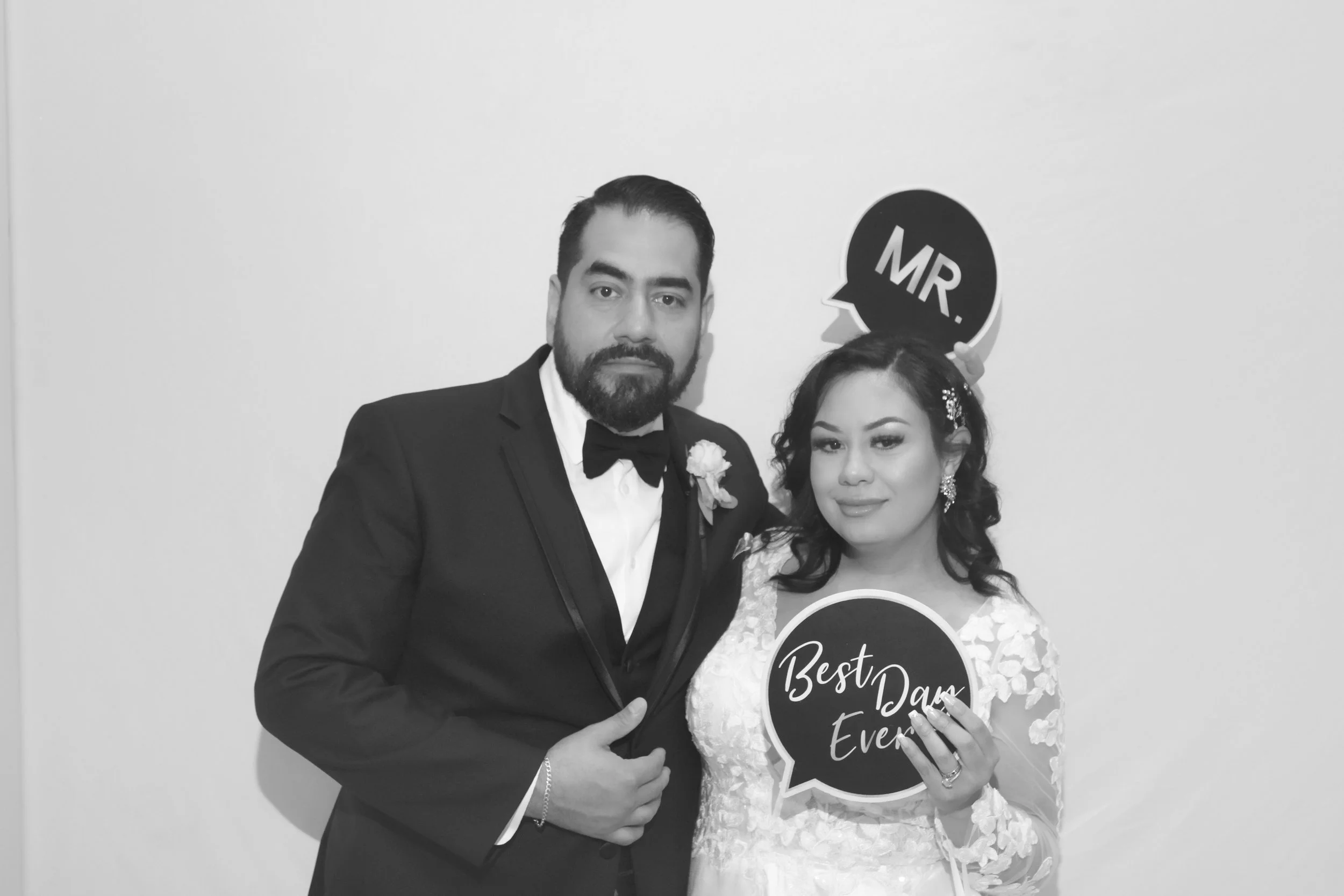 Wedding photo booth 1.jpeg