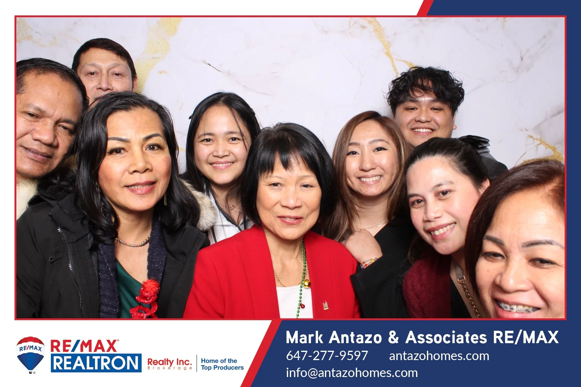 Marketing lead generation photo booth