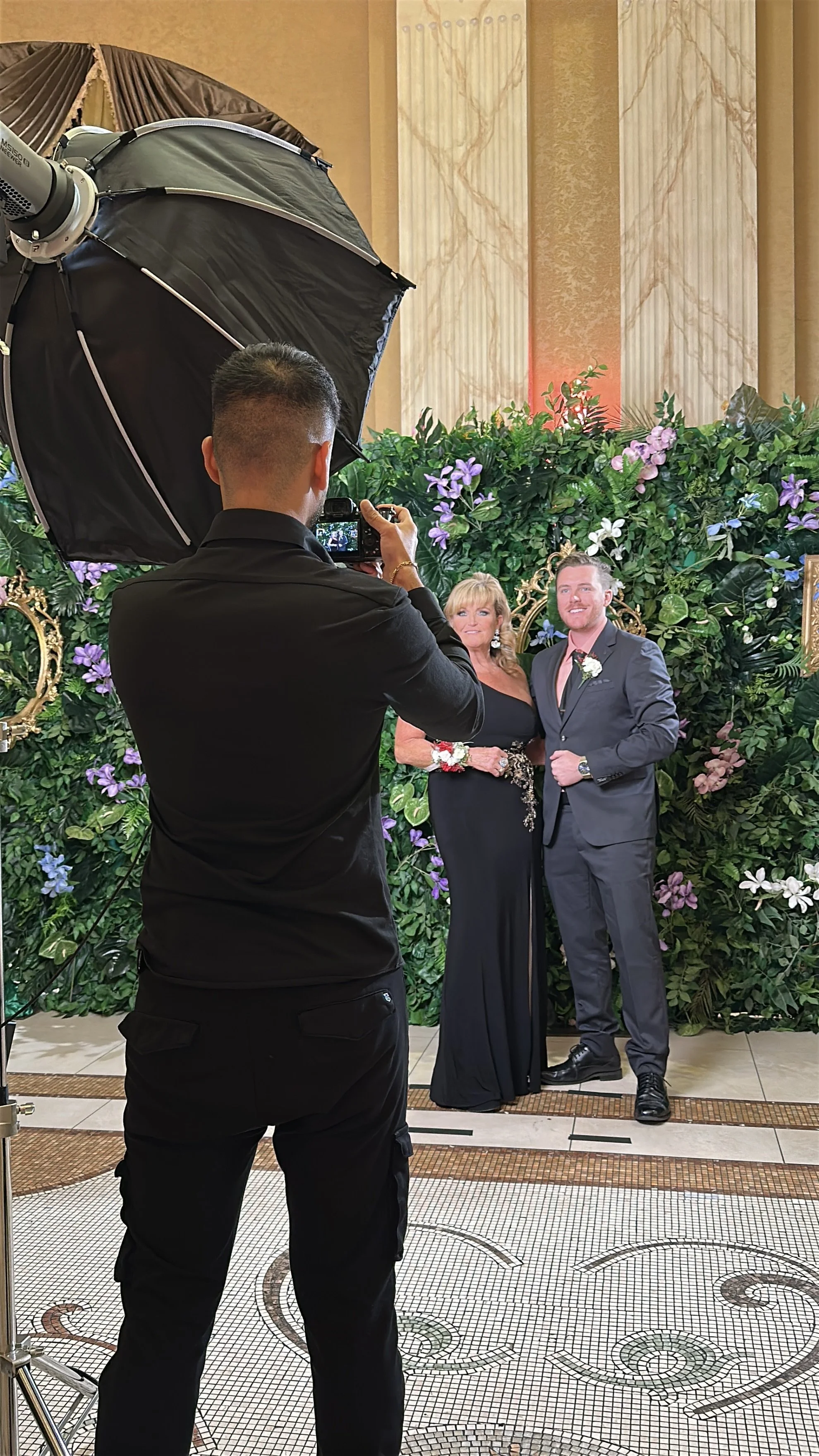 toronto wedding portrait lounge photo booth