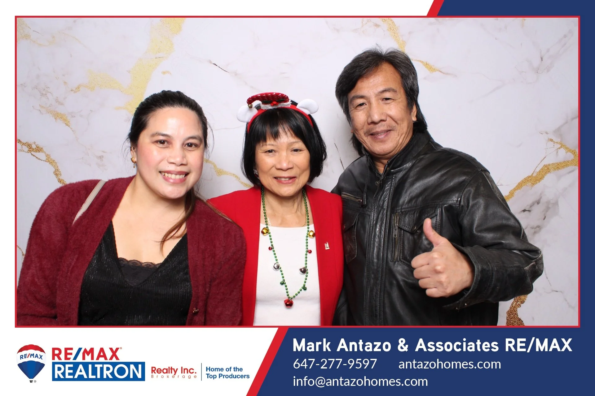 Marketing lead generation photo booth