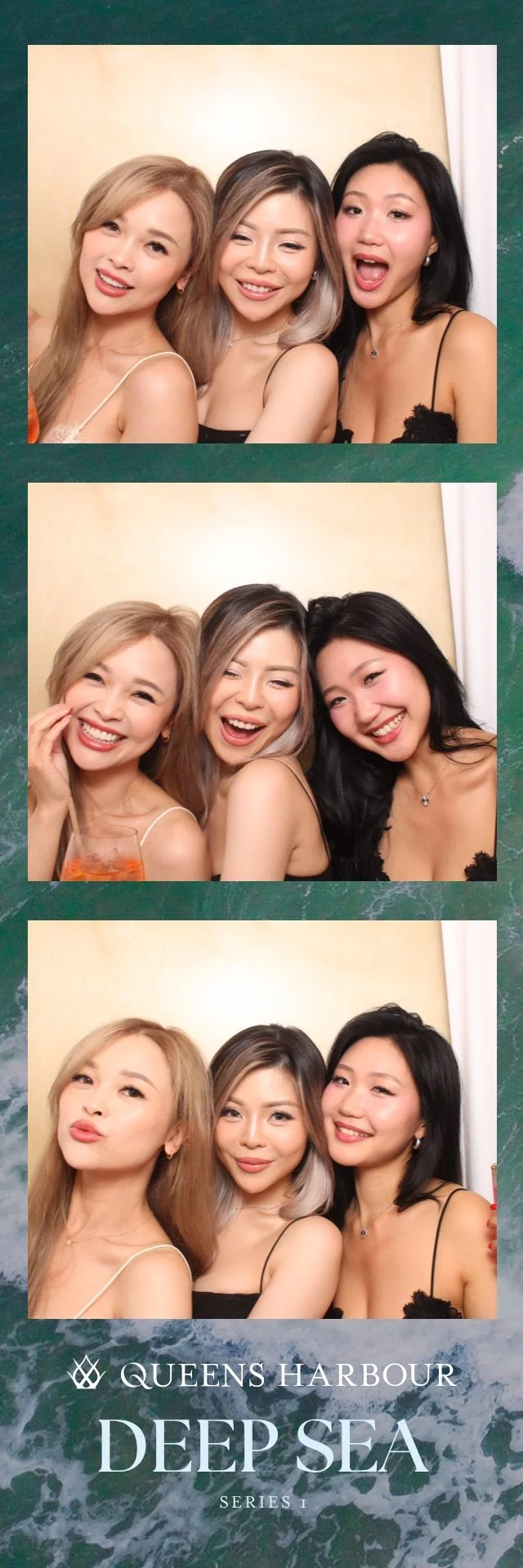 enclosed-photo-booth-rental-toronto-18.jpg