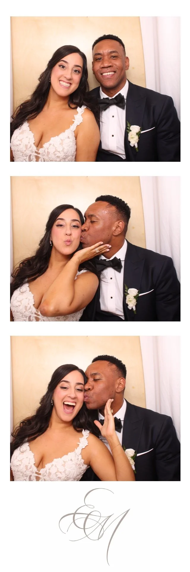 Traditional-photo-booth-toronto-wedding.jpg