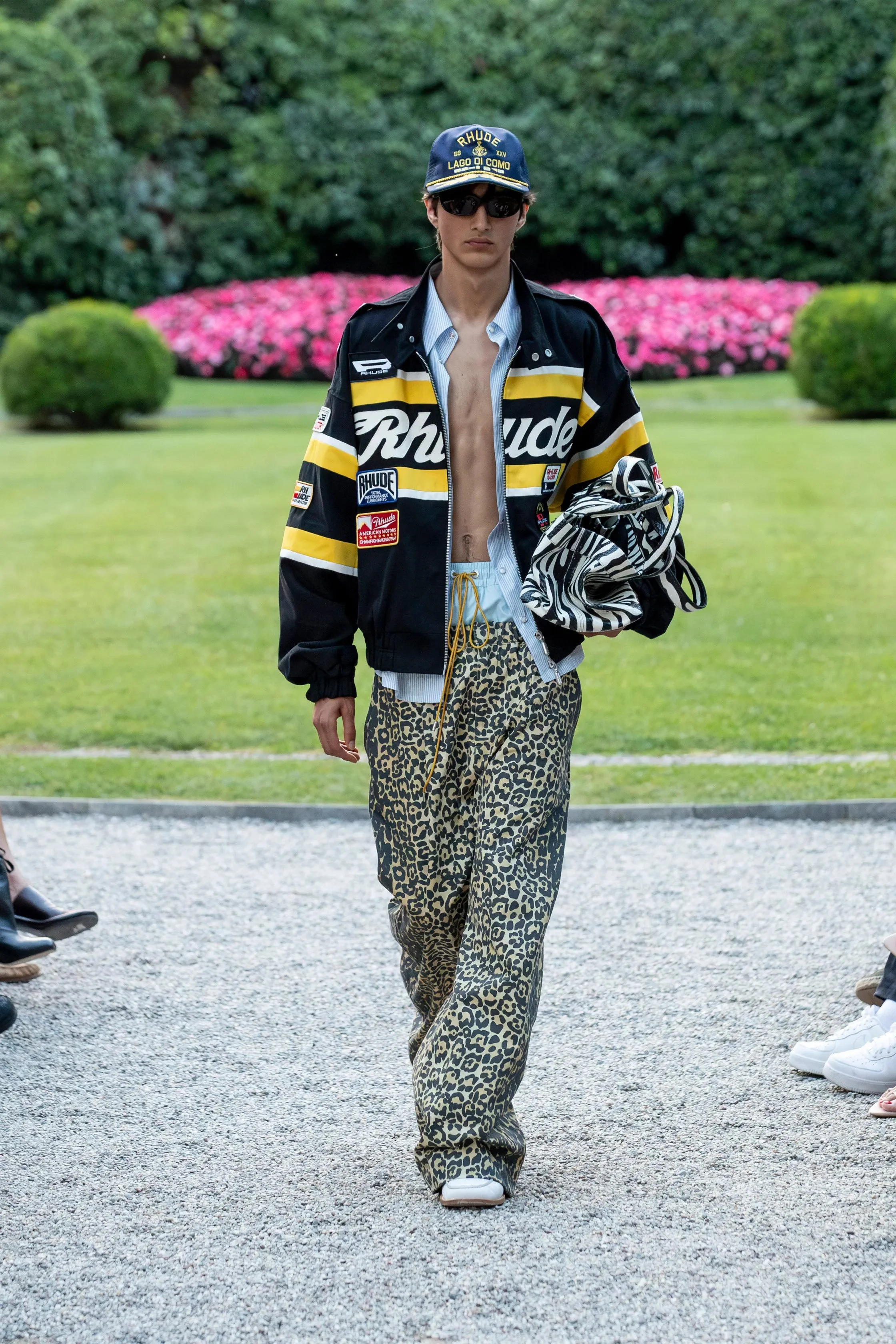 Look 25