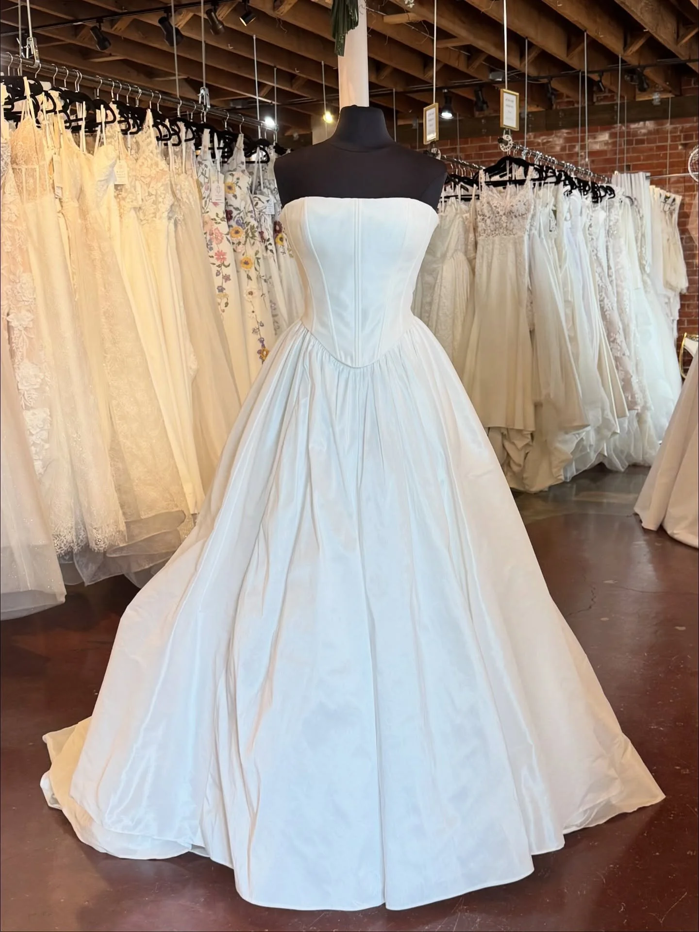 Romantic basque waist taffeta ballgown #newarrival Made to Order!