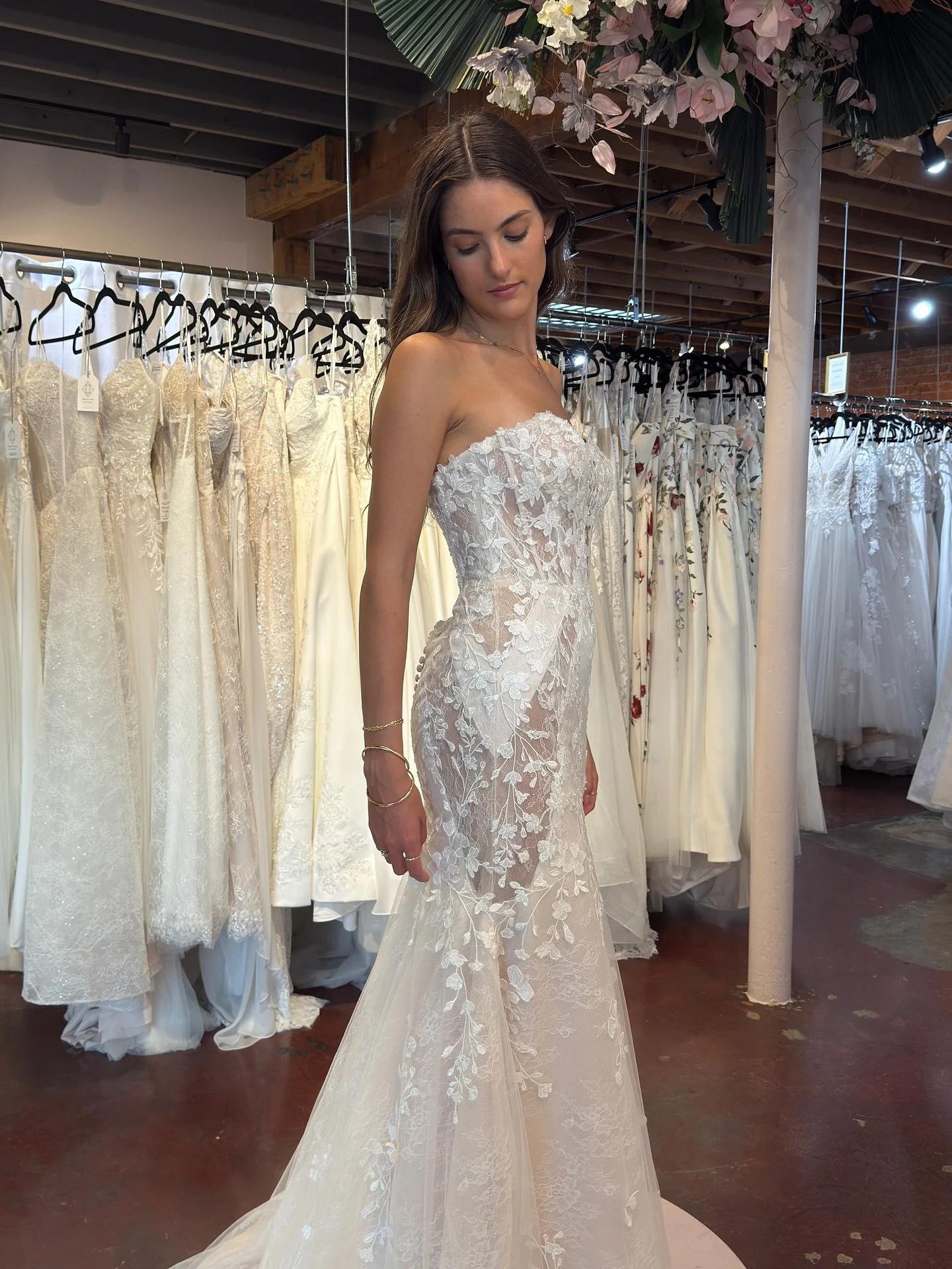 She&rsquo;s special, she&rsquo;s unique, she&rsquo;s one of a kind! Book an appointment today (link in bio) and become a green bride! 
.
.
.
.
brides #bridal #bridalgowns #greenbride #weddingdress #thedress #wedding #consignment #emeraldcitygowns