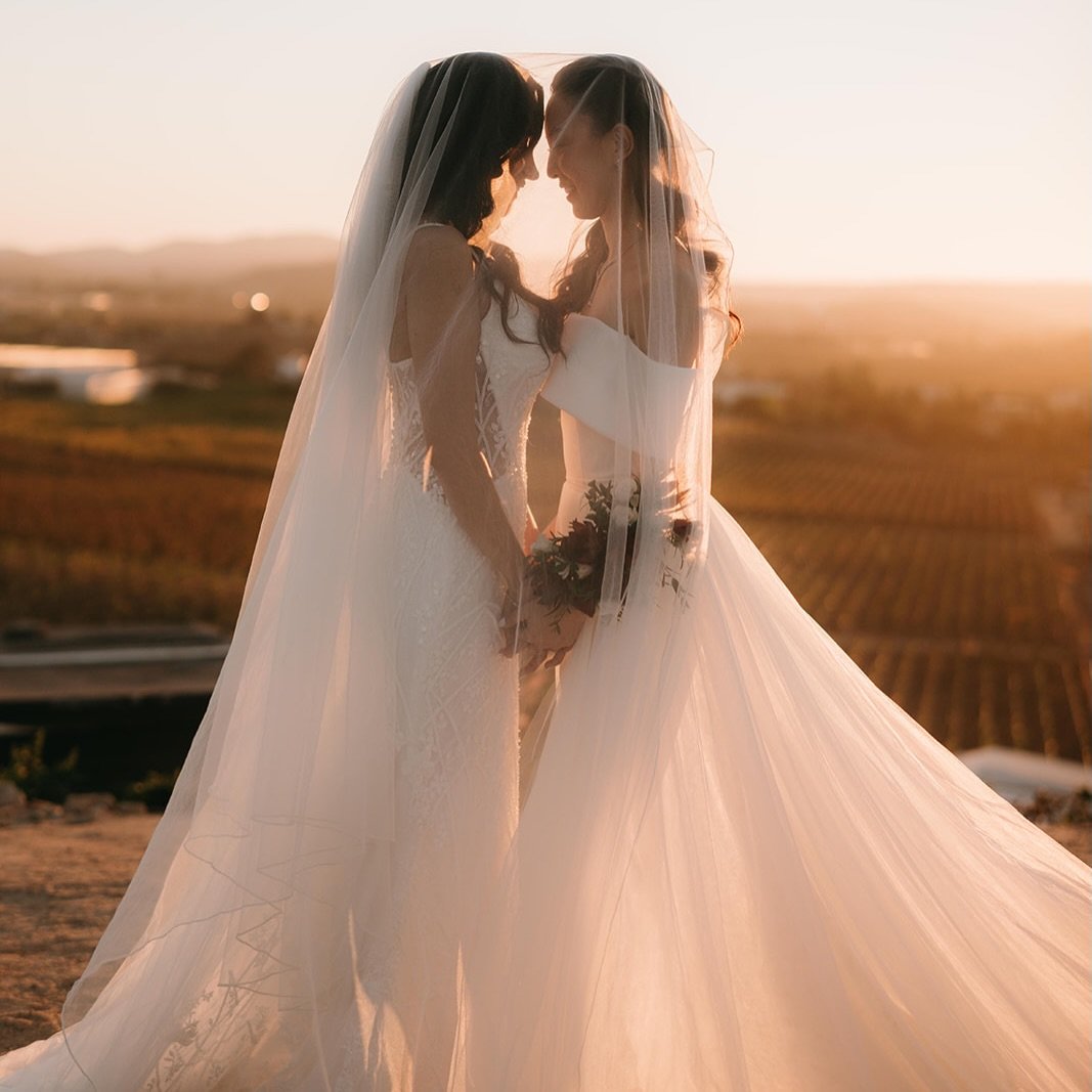 I don&rsquo;t have favorites but&hellip;. THESE TWO 🥰 Congratulations @cataco15 and @kristina.slgd on your recent wedding. We&rsquo;re wishing you a lifetime of happiness!