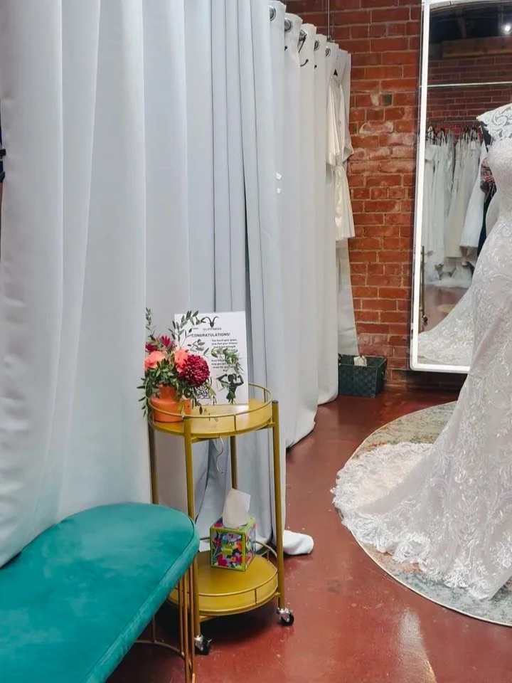 New consignment arrival! This classic @pronovias style &ldquo;Loren&rdquo; is ready to another walk down the aisle 💕$1200 size 10