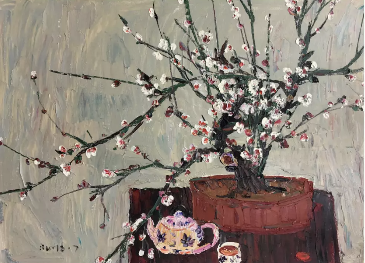 Enjoy the plum blossom while sipping tea