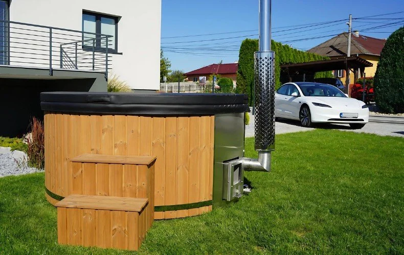 Odbalená kúpacia kaďa Luna už čaká na svoje uloženie