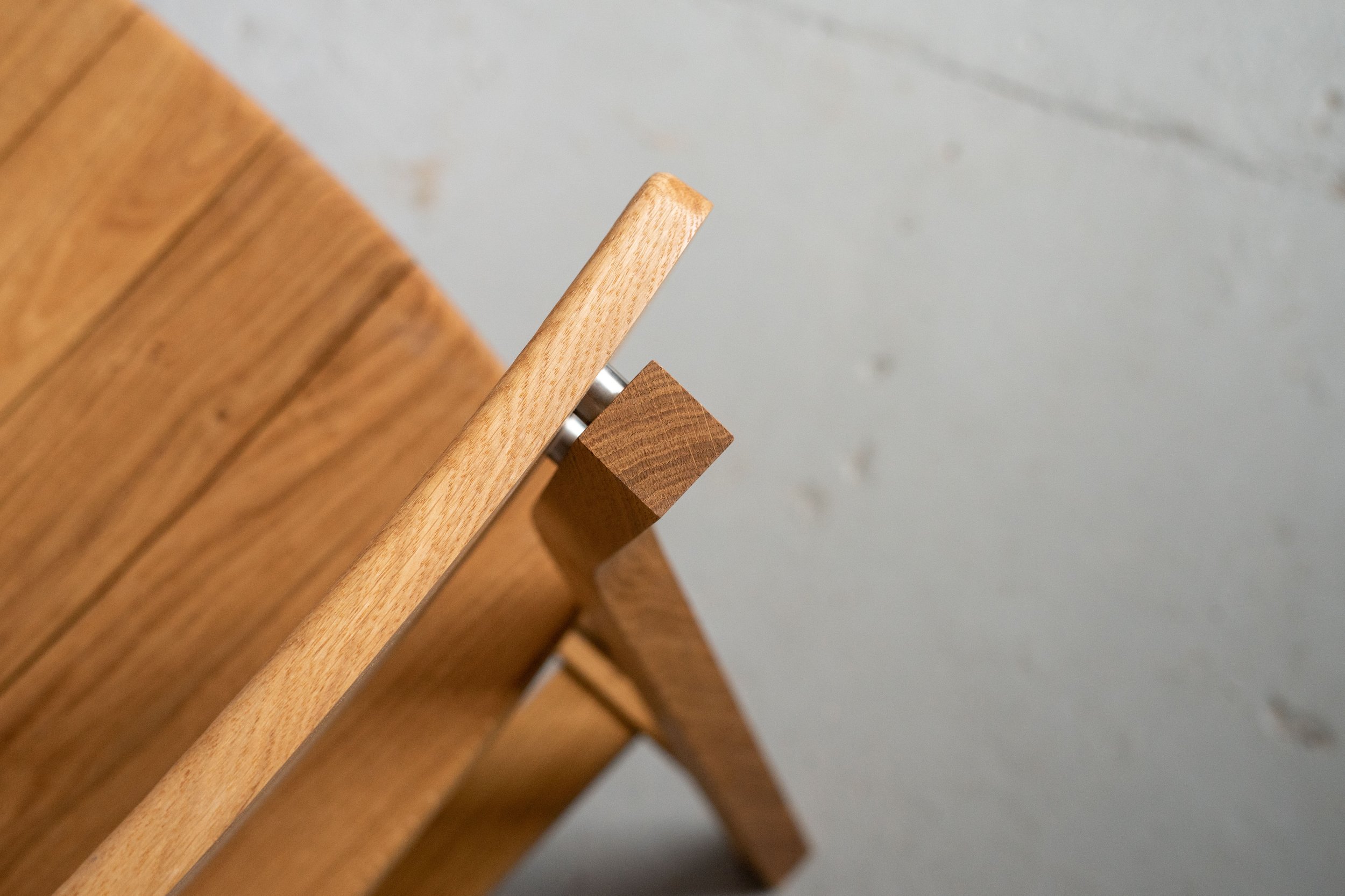 Close up view of the backrest connection on the Kennet oak garden chair.