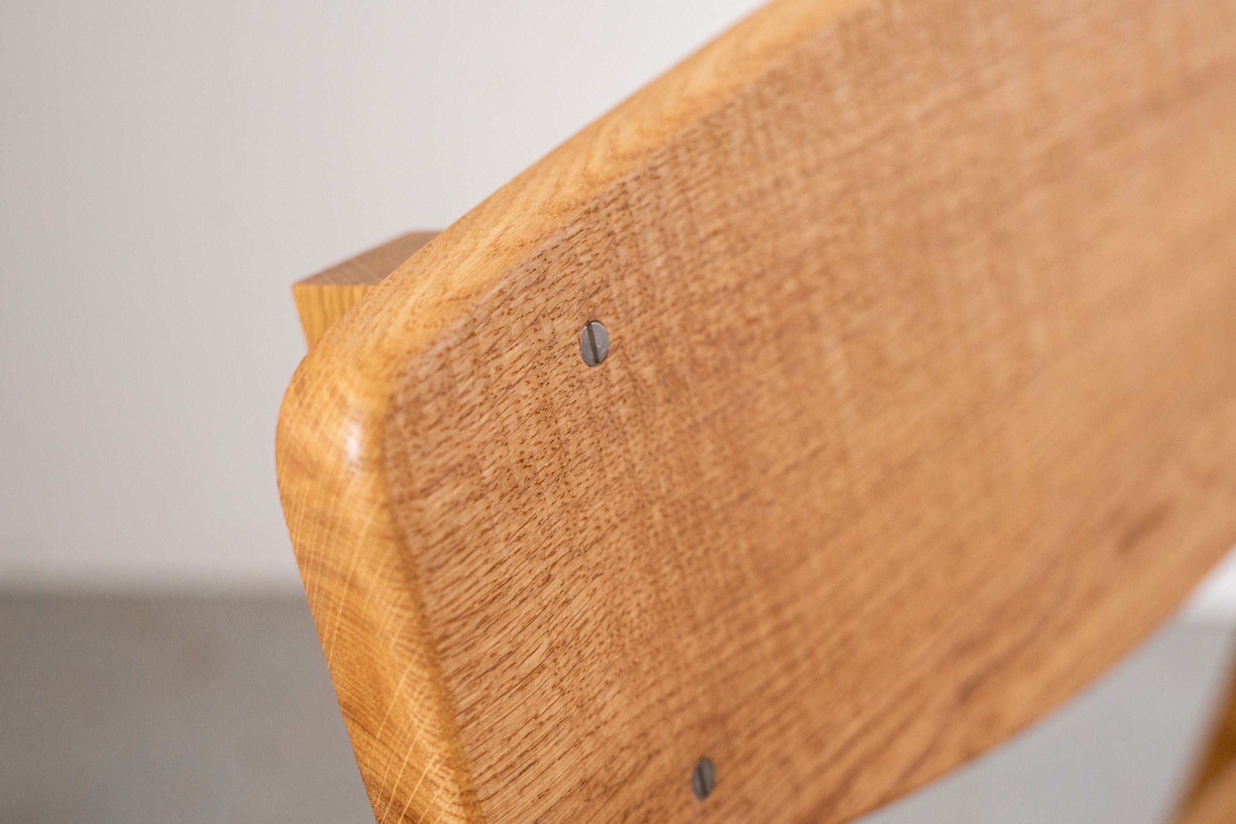 Textured oak backrest on the Kennet garden chair.
