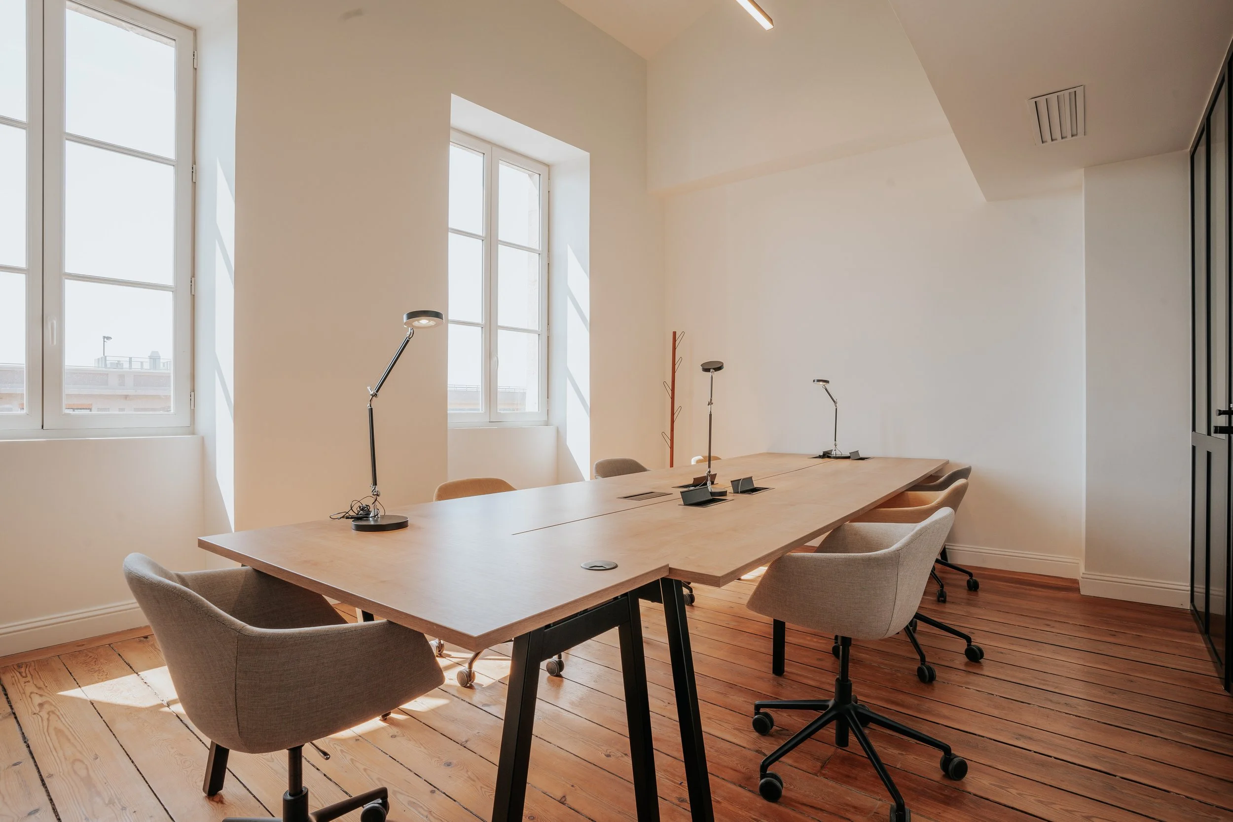 SMALL Bordeaux - Vue sur les quais