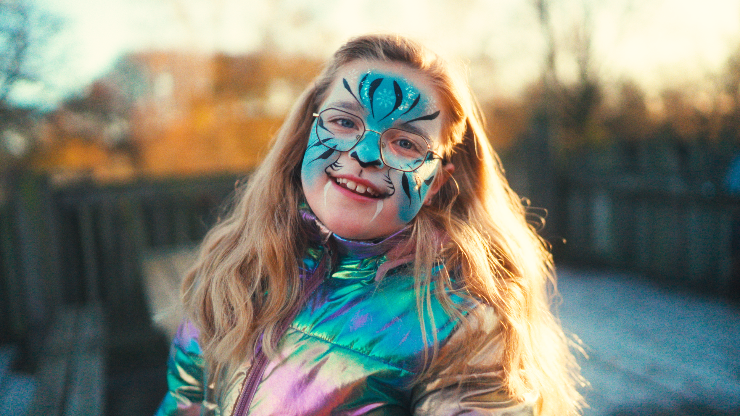 PORTRÆTTER V3.00_03_37_22.Still003.png