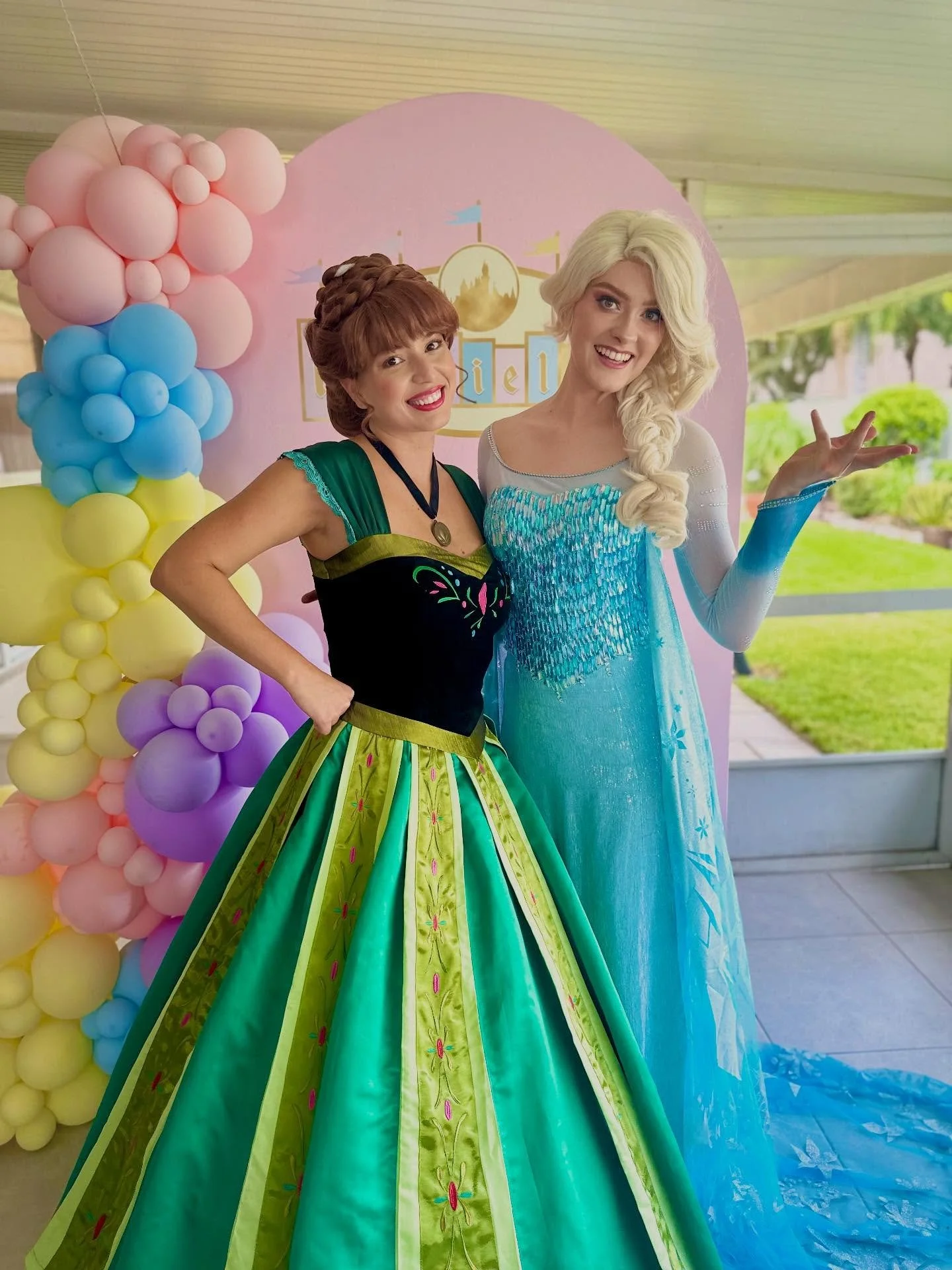 Winter is upon us! ❄️ Invite the Ice Sisters to your holiday party and let the magic sparkle all season long. From snowy stories to frosty fun, they&rsquo;ll keep your little ones entertained with pure winter wonder ✨⛄️

#tampamoms #tampathingstodo #