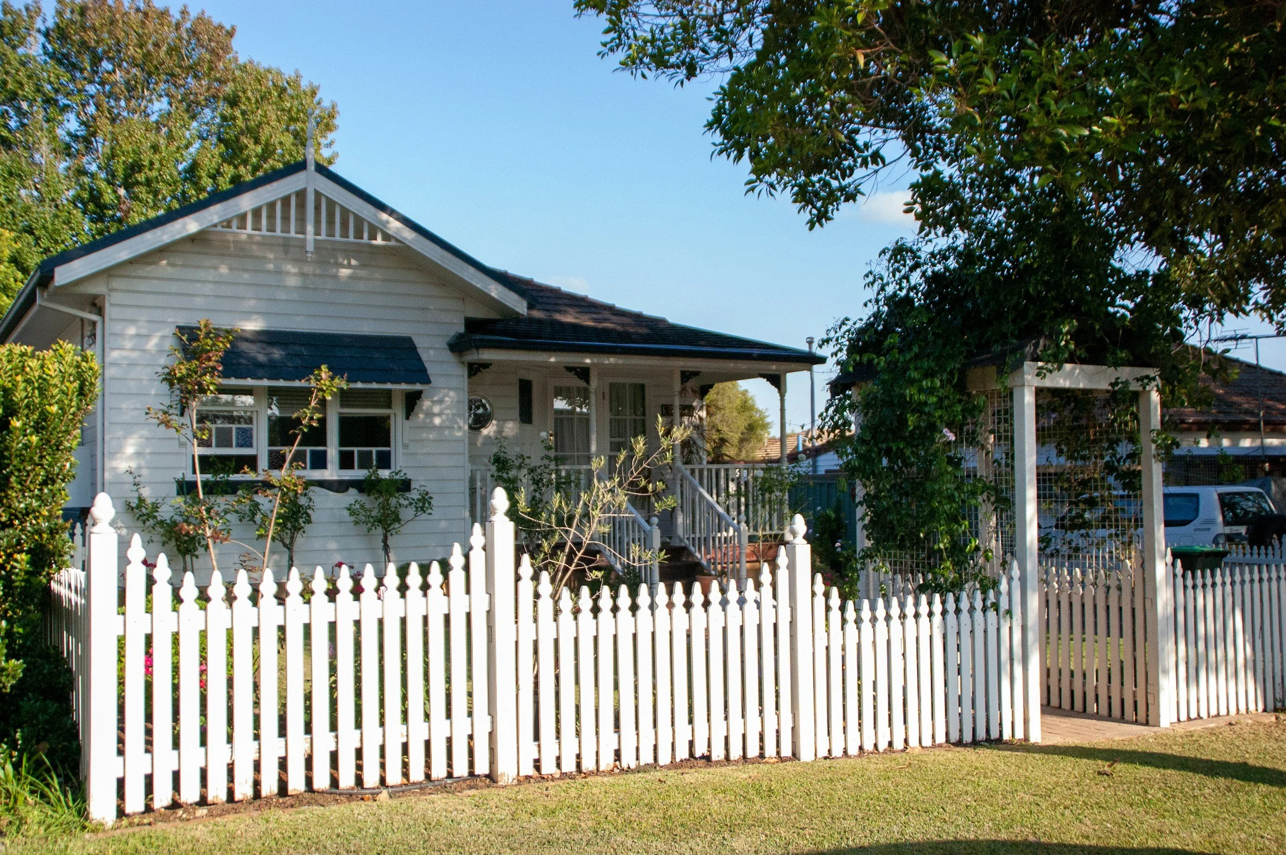 Freshly painted weatherboard house exterior in Melbourne's eastern suburbs