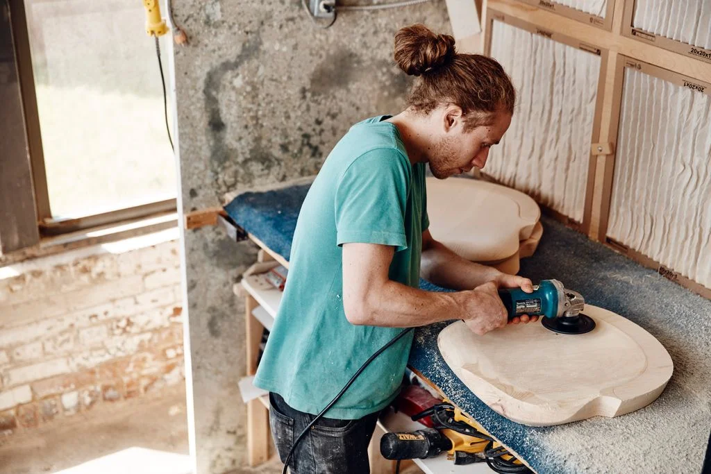 Large JPG-09_20160720S1_O&G_STUDIO_SEAT_CARVING_136.jpg