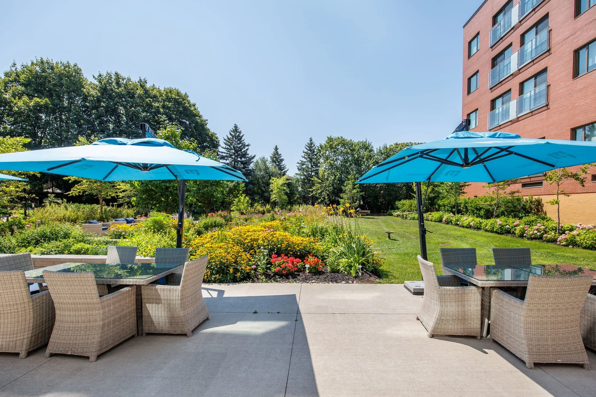 15 - Presentation Manor.jpg