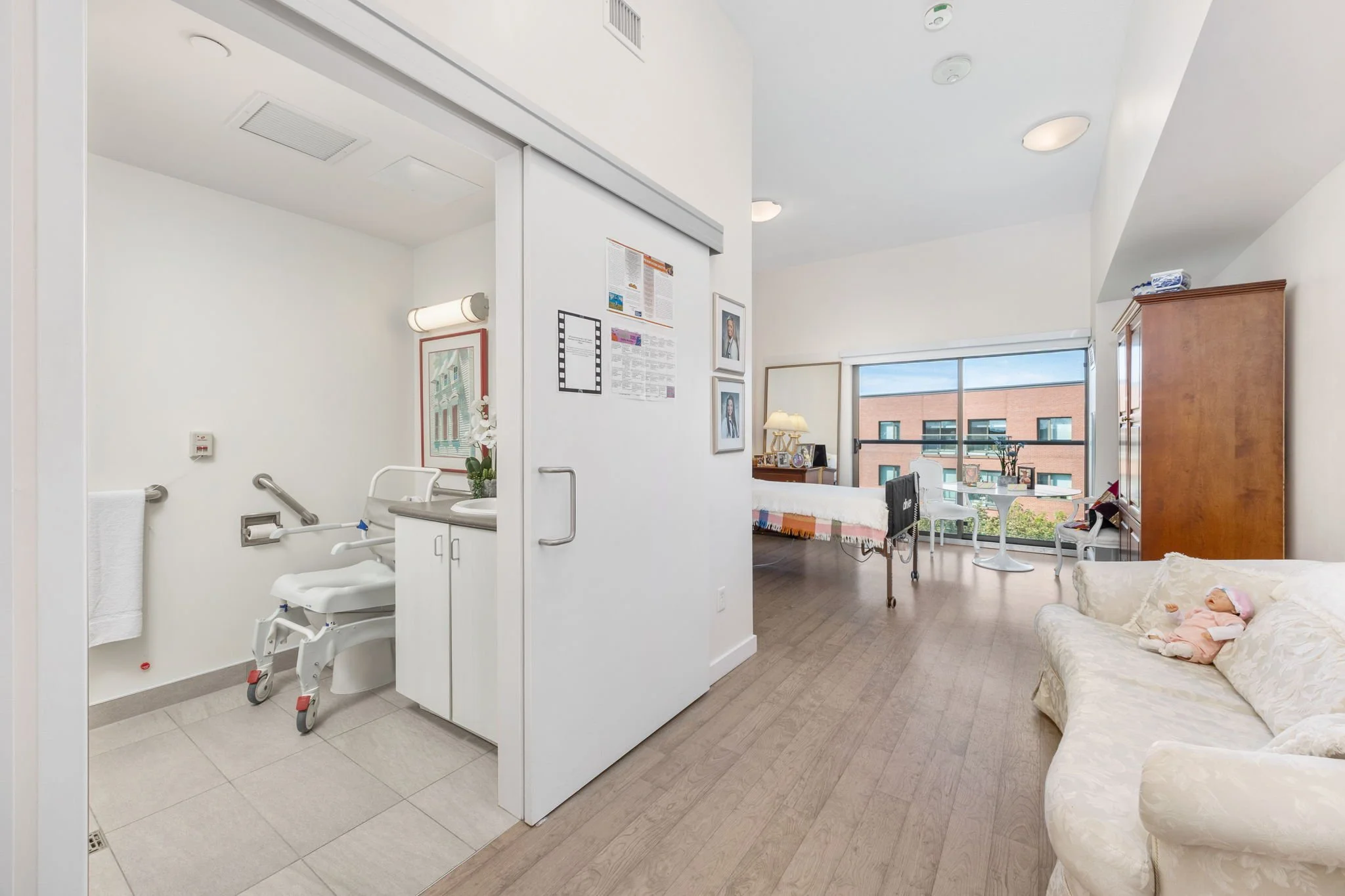 53 - Presentation Manor.JPG