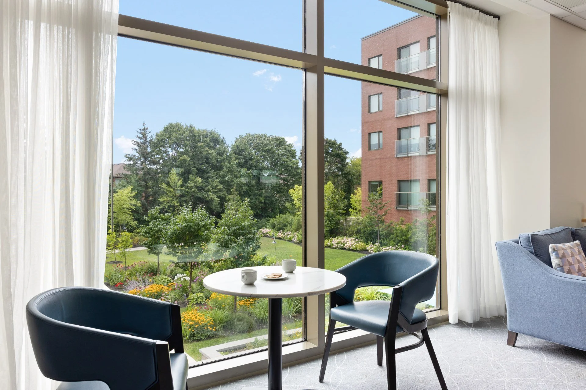 024 - 61 Fairfax Crescent, Toronto.jpg