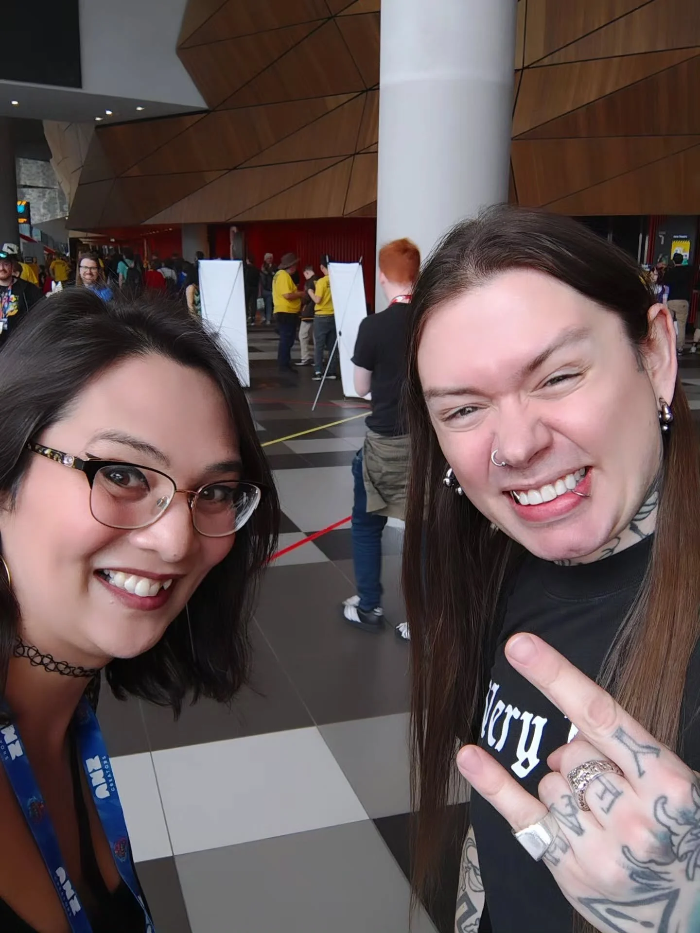PAX PHOTO SPAM 5!

The next photo I got was with the one and only @nats_what_i_reckon . I was in the middle of my community meet-up when Allyce pointed them out!

One of my favourite YouTubers of all time 🥰.

Oh and it's the ONLY picture I have that