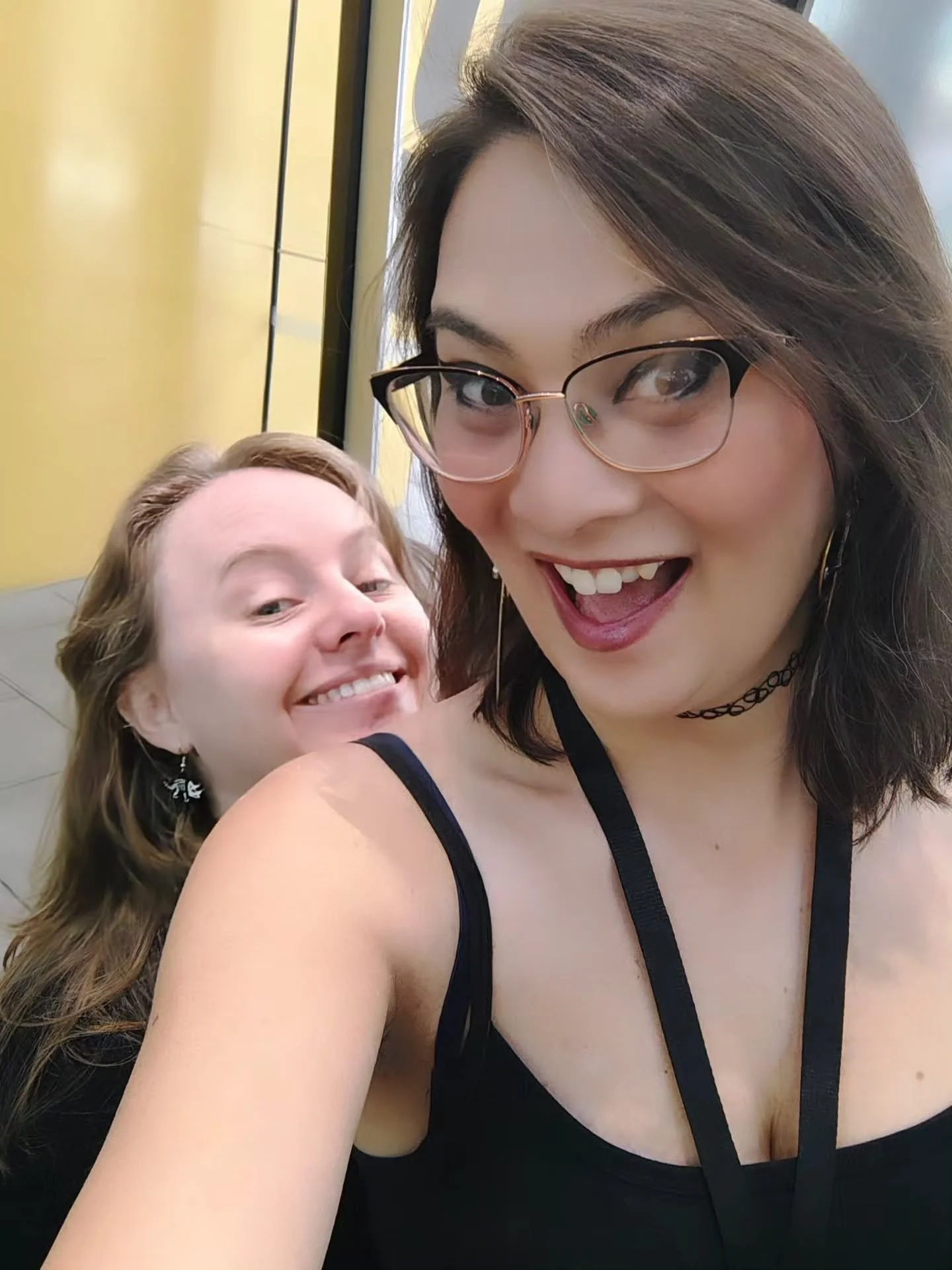 PAX PHOTO SPAM 3!

The next photo, it's ALLYCE!! 😍😍😍😍😍😍😍😍🥰🥰🥰🥰🥰
.
.
.
.
.
.
.
#paxaus @paxaus #twitchstreamer #twitch #youtuber #paxmelbourne #cosplay - #newcastlensw represent!