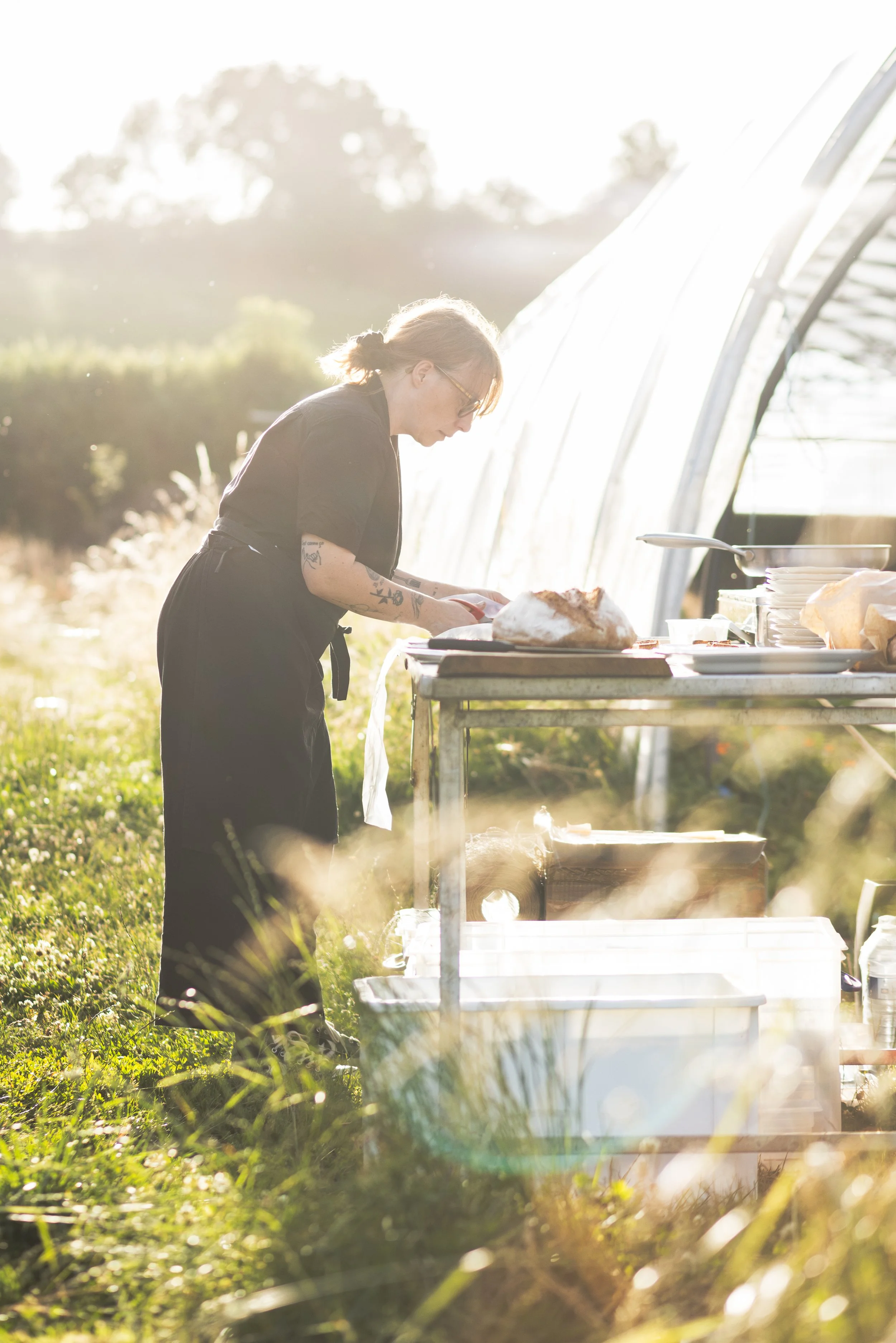 CHAMPS DE TABLE EXPERIENCE CULINAIRE BEAUJOLAIS DANS LES FERMES ET DOMAINES VITICOLES