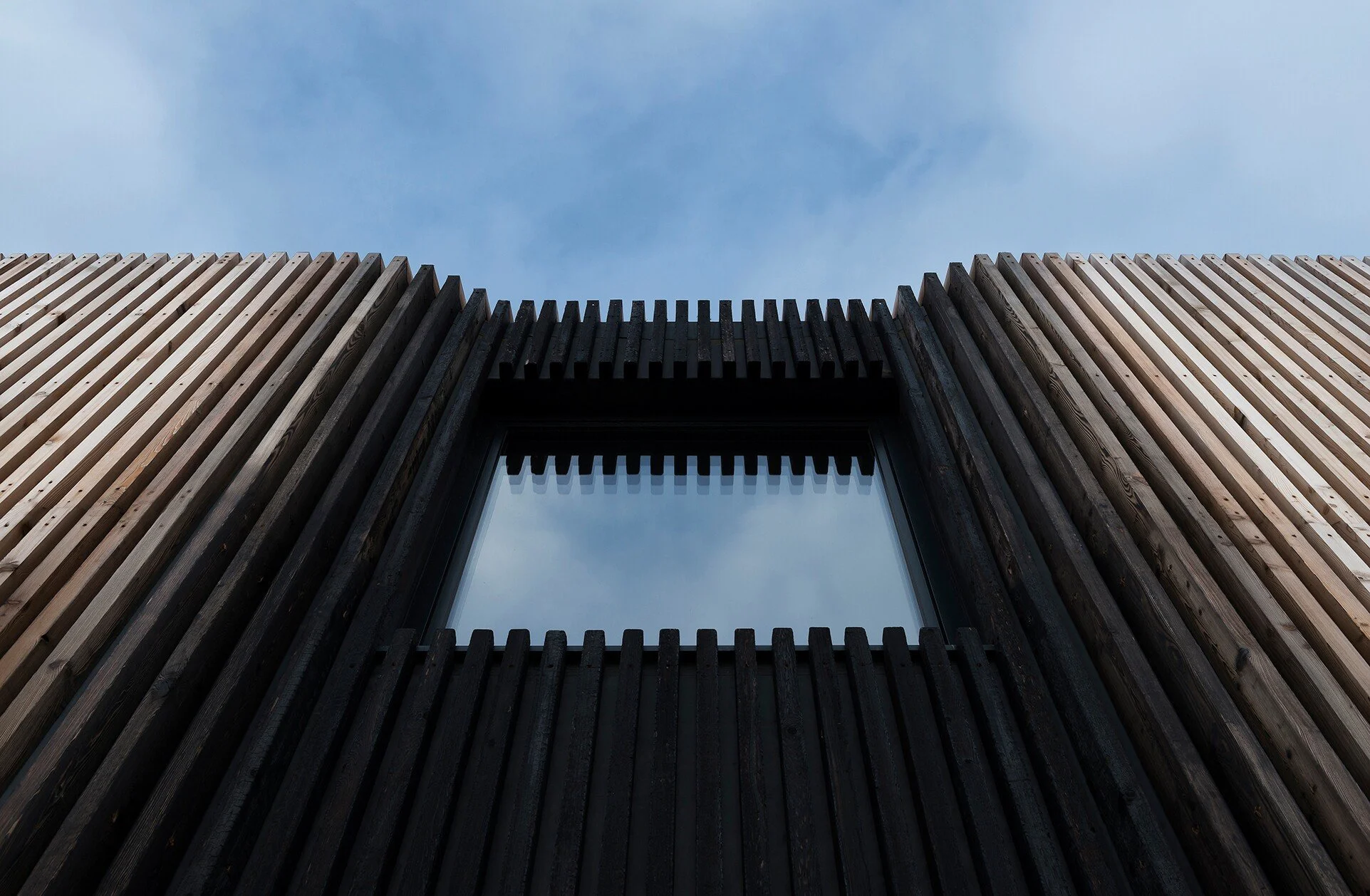 Geelong architecture, Surfcoast architecture, Melbourne architecture, London architecture, Cotswolds architecture, countryside architecture, regional architecture, residential architecture, house design, larch battens, timber battens, ombre, shou sug